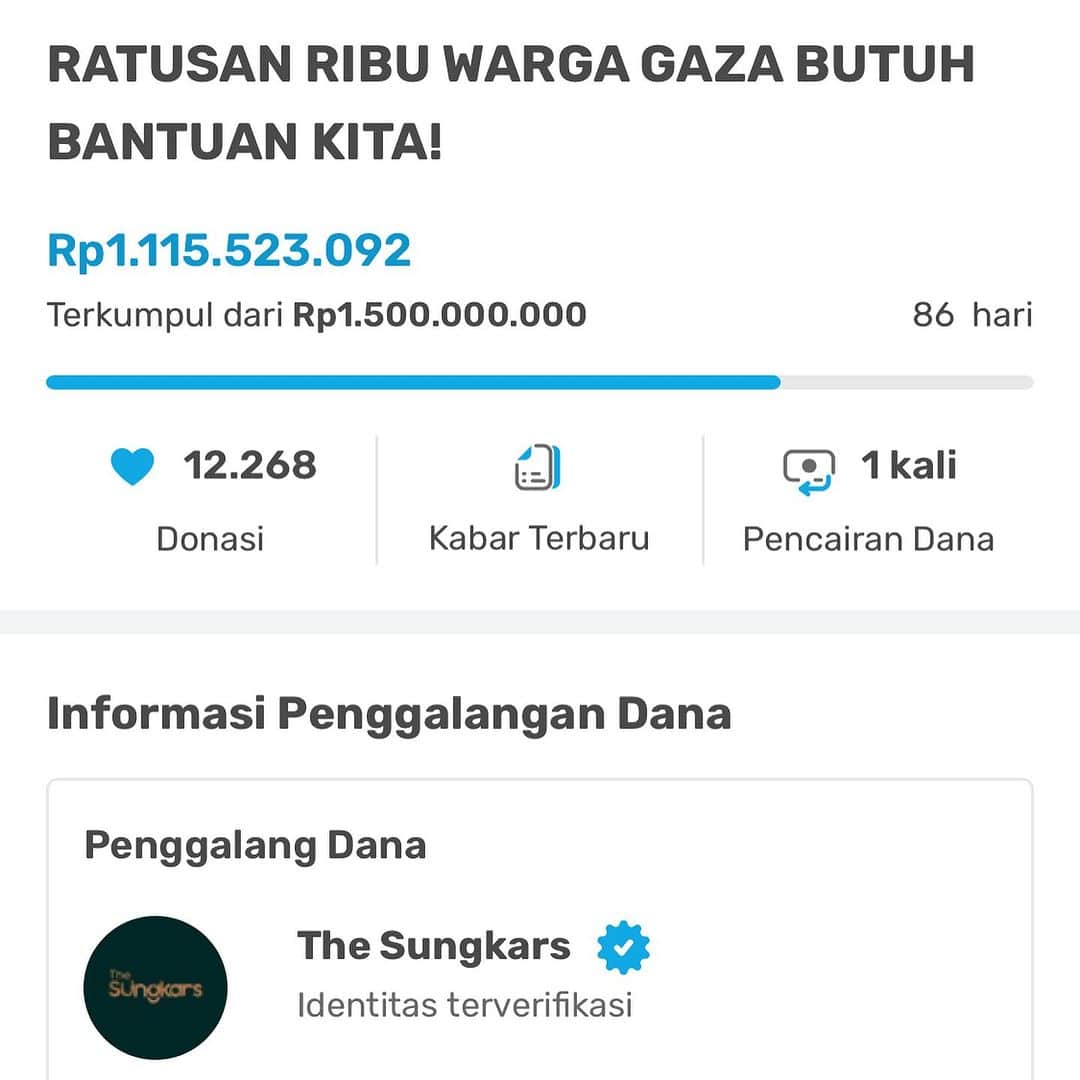 Zaskia Sungkarさんのインスタグラム写真 - (Zaskia SungkarInstagram)「ALLAHU AKBAR! TEMBUS 1M 🇵🇸  Maa Syaa Allah Tabarakallah, 5 hari terkumpul 500juta, namun kemarin lebih deras mengalirnya, dalam sehari semalam 500jt. Jadi saat ini terkumpul total 1M++  Jazakumullahu khayraan, Bapak, Ibu, dan teman-teman semua yang sudah ikut berjihad dalam hartanya, membantu meramaikan postingan, menyebarkan informasi donasi ke keluarga dan sanak saudara seraya melangitkan doa untuk saudara-saudari kita di Gaza.  Lagi-lagi, kalau bukan karena taufik dari Allah yang menyentuh hati kita, yang membuat hati kita basah, tidak keras dan enggan bungkam terhadap nasib mereka, 12 rb lebih orang donatur tidak akan mudah terkumpul 😢😢😢 ini salah satu nikmat teman-teman, kita bersyukur dan terima kasih juga kepada Allah, telah menghadirkan perasaan ini 🙏🏻  Pak, Bu, teman-teman semua, Ini masih mau lanjut digaskeun? Dari @kitabisacom masih kasih waktu untuk buka 86 hari lagi. Kalau masih terus, kita lihat bareng ya, Pak, Bu, dan teman-teman semua, berapa kali lipat lagi keajaiban & keberkahan nambahnya? Karena in syaa Allah, saya yakin, Pak, Bu… kaum muslimin itu kuat, kemanusiaan itu hebat. Masih banyak yang punya niat mau bergabung tapi belum sempat. Biidznillah…   Semoga Allah mudahkan ikhtiar kita semua. Aamiin Yaa Rabbal ‘Alamiin」10月30日 13時28分 - zaskiasungkar15