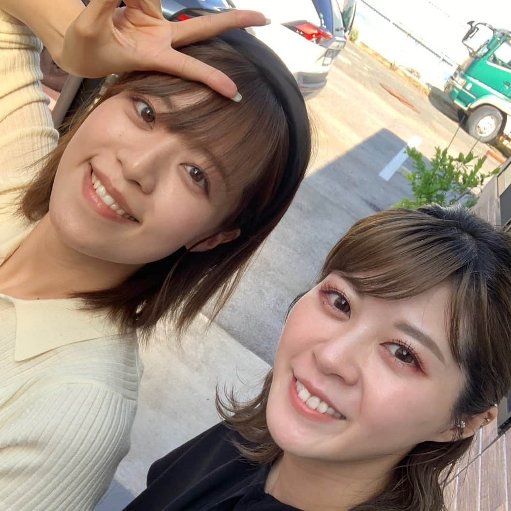 森谷佳奈さんのインスタグラム写真 - (森谷佳奈Instagram)「先日、まあり(@nakao_1ch )とやっと会えたのです！！ イェーイ！ 会いたいね〜とずっと言ってて 念願のまあり。  相変わらず 言いたいことズバッと言ってくれて だから好きなんだよな〜と 改めて思いました。笑  私たちこう見えて野心強めでして 山陰で面白いことしようぜと 絆を深くしてきましたので、今後にご期待ください👍👍👍  今夜のはきださNight！でも このこと話したいけど 密会すぎて オンエアで話せることないかも😇笑  まありのラジオは明日(31日) FM山陰で放送！ 月火とラジオ三昧してくださいね📻  #中尾真亜理 #日本海テレビ  #森谷佳奈 #山陰放送」10月30日 14時14分 - kana_moritani