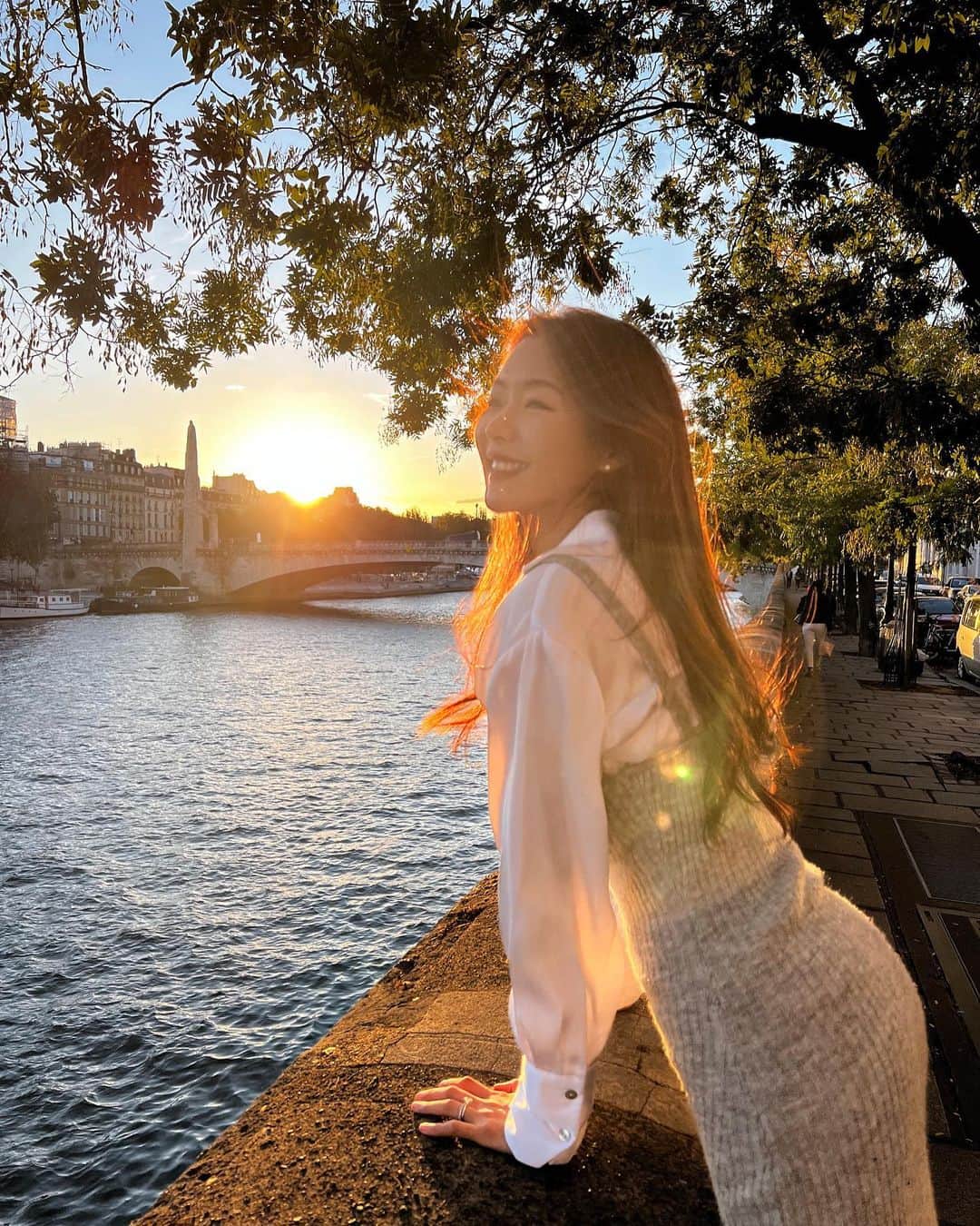 キム・グリームさんのインスタグラム写真 - (キム・グリームInstagram)「올해 사진 중 제일 마음에 들어. 늘 행복한 얼굴을 담아줘서 고마워 남편 ✨  #GreeminFrance_Paris」10月30日 14時28分 - greemkim