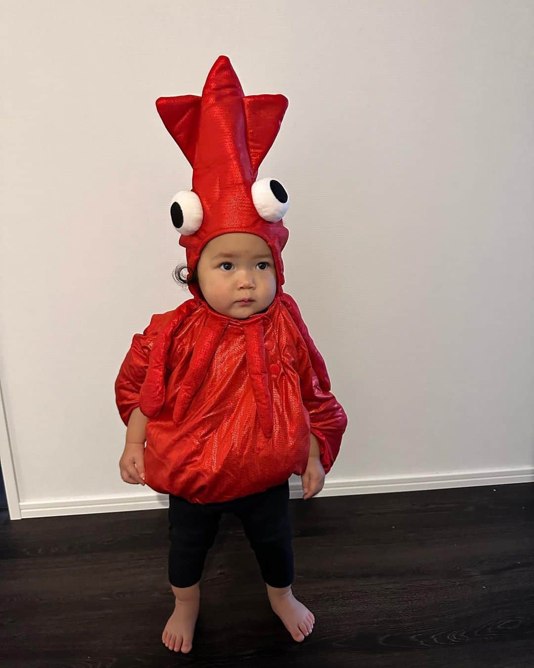 エリナ シルカさんのインスタグラム写真 - (エリナ シルカInstagram)「Halloween 2023 return of the baby squid 🦑」10月30日 14時26分 - laura_elina_ymd