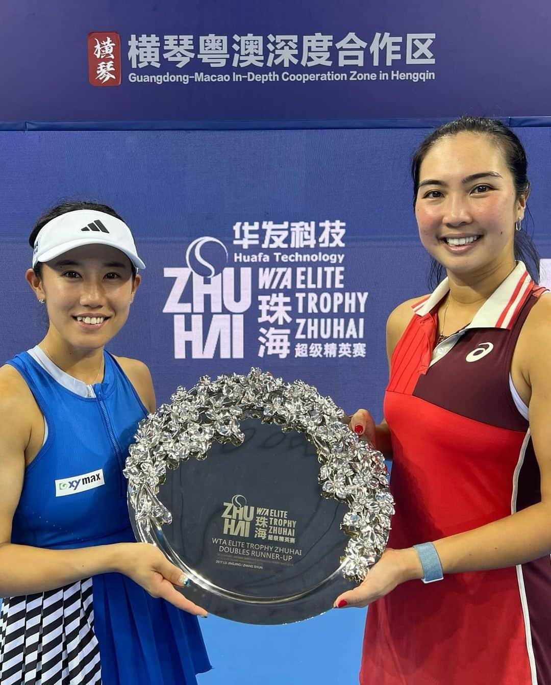 加藤未唯さんのインスタグラム写真 - (加藤未唯Instagram)「Couldn't win the last match of the season but still great week with @dila11 👯‍♀️❤️ Thank you for the support!!  準優勝でした🥈 でも楽しかったー！ありがとうございました😘」10月30日 14時47分 - miyukato1121