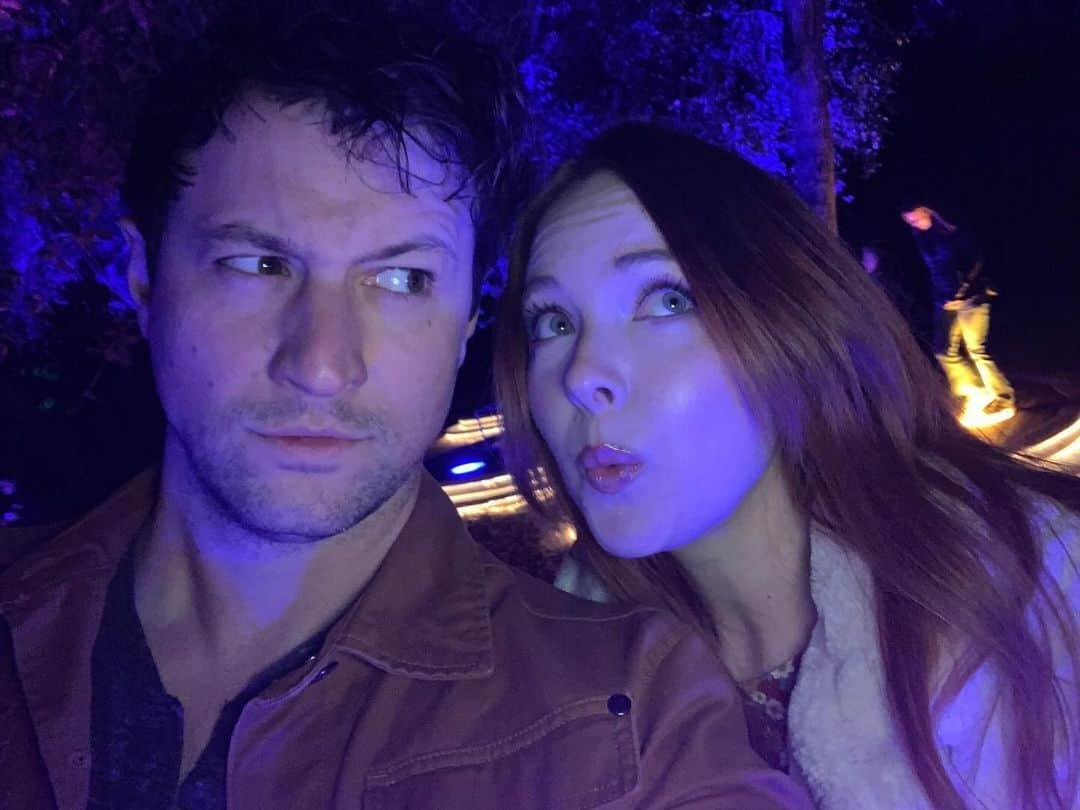 カート・メガのインスタグラム：「We survived the pumpkin patch 🎃」