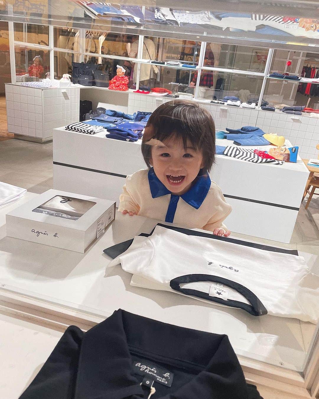松尾 瞳さんのインスタグラム写真 - (松尾 瞳Instagram)「#休日あれこれ 🍹👚👦🏻👶🏻💖🥂」10月30日 15時13分 - hitomimatsuo.09