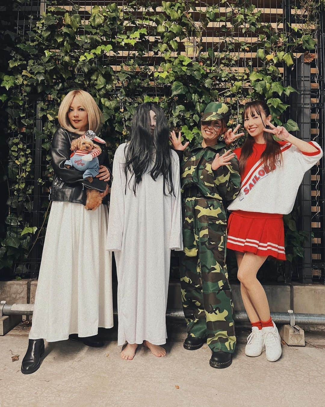 max―Reinaさんのインスタグラム写真 - (max―ReinaInstagram)「MAX YouTubeチャンネル 『MTB まっく素のて〜げ〜ちゃんねる』 「Halloween Party!!」生配信👻  観てくれてありがとうございました〜🤗  負けてしまった〜🤣  本当はネットで買ったやつが、今日になっても届かず慌ててドンキに駆け込みましたよ💦  何にしようか迷った結果【やすこ】ちゃんの【はぃ〜‼︎】しか浮かばず、すぐ【やすこ】ちゃんに決定〜😚  ただ、美奈子の貞子には敵いませんでしたわ💦  来年は頑張らなきゃだわ🥸  #まっく素のてーげーちゃんねる  #max #ハロウィン #迷彩 #一体化 #はろうぃんコスプレ  #やすこ #はい〜」10月31日 0時44分 - reina017max