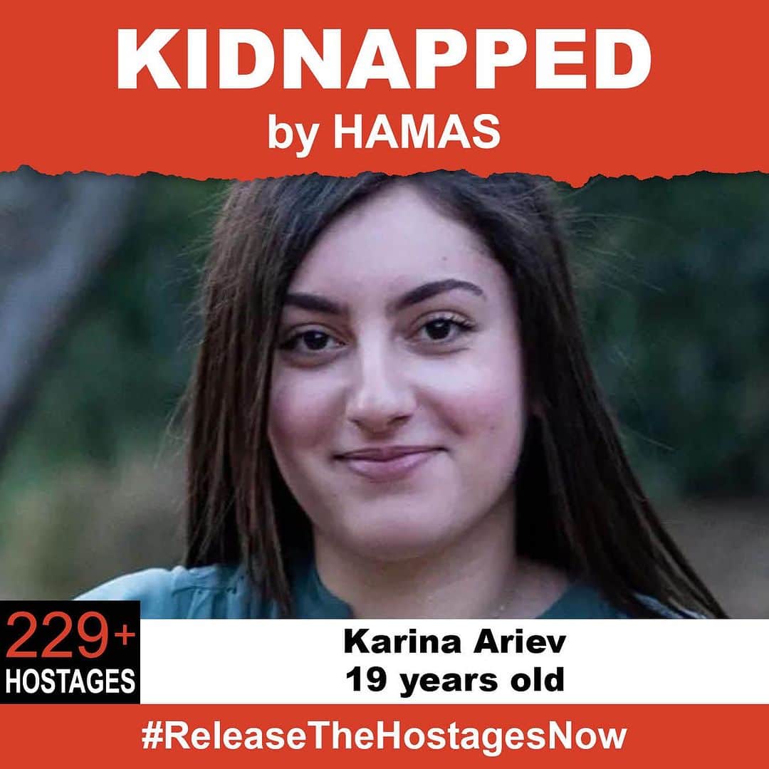 エイミー・シューマーのインスタグラム：「On October 7th, 19-year old Karina was kidnapped when Hamas terrorists invaded Israel. Karina is one of over 229 hostages being held captive in Gaza in unknown conditions for over three weeks.  She needs to be safely released!  Release Karina now! #ReleaseTheHostagesNow #NoHostageLeftBehind  To see photos of all of the hostages and to share a poster yourself, please visit @kidnappedfromisrael」