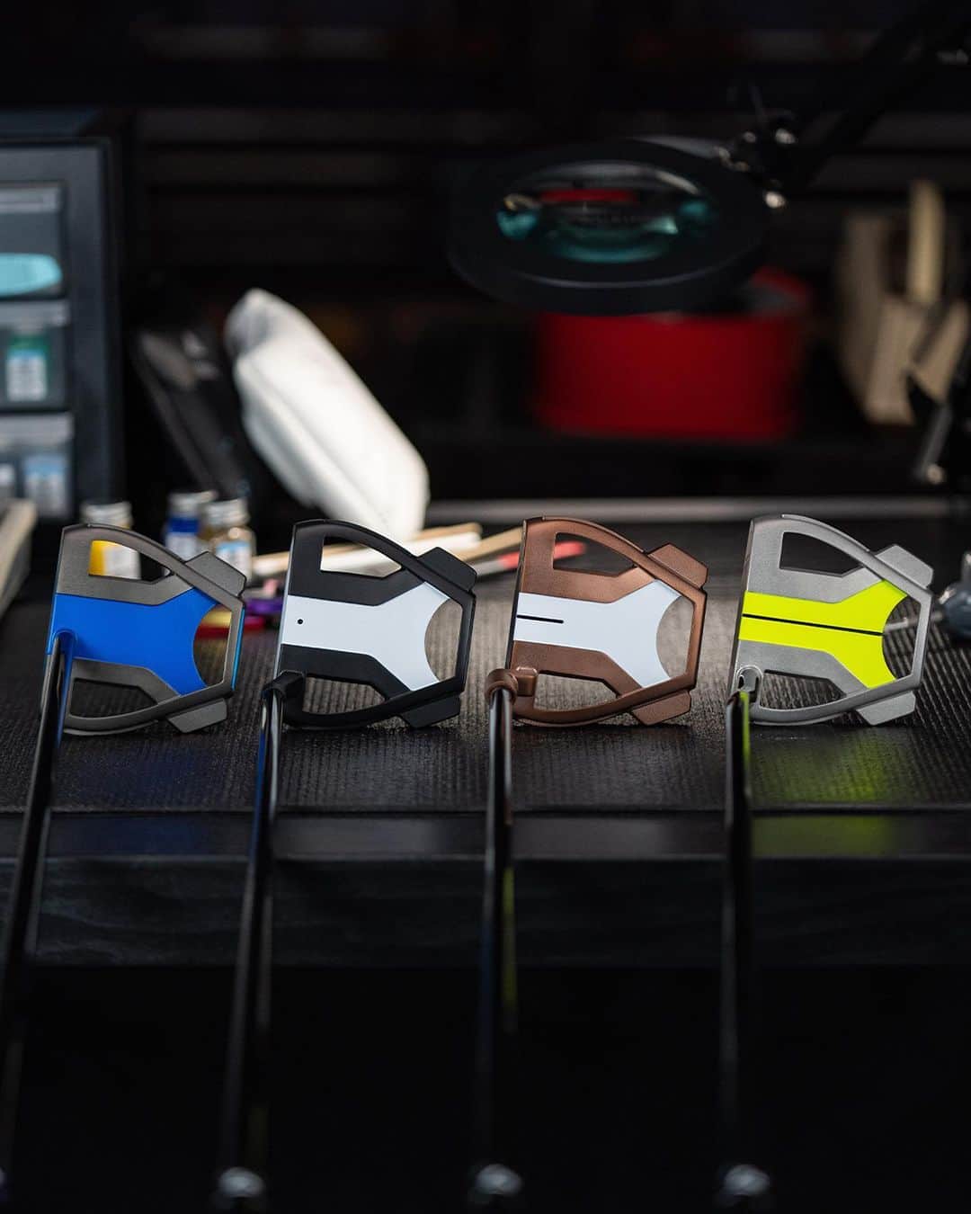 テーラーメイド ゴルフのインスタグラム：「Put a personal touch on every roll. 💯 With #MySpiderTour, you can personalize 10 different elements such as True Path, finish, sightlines and face inserts. Hit the link in bio to start designing yours today.」