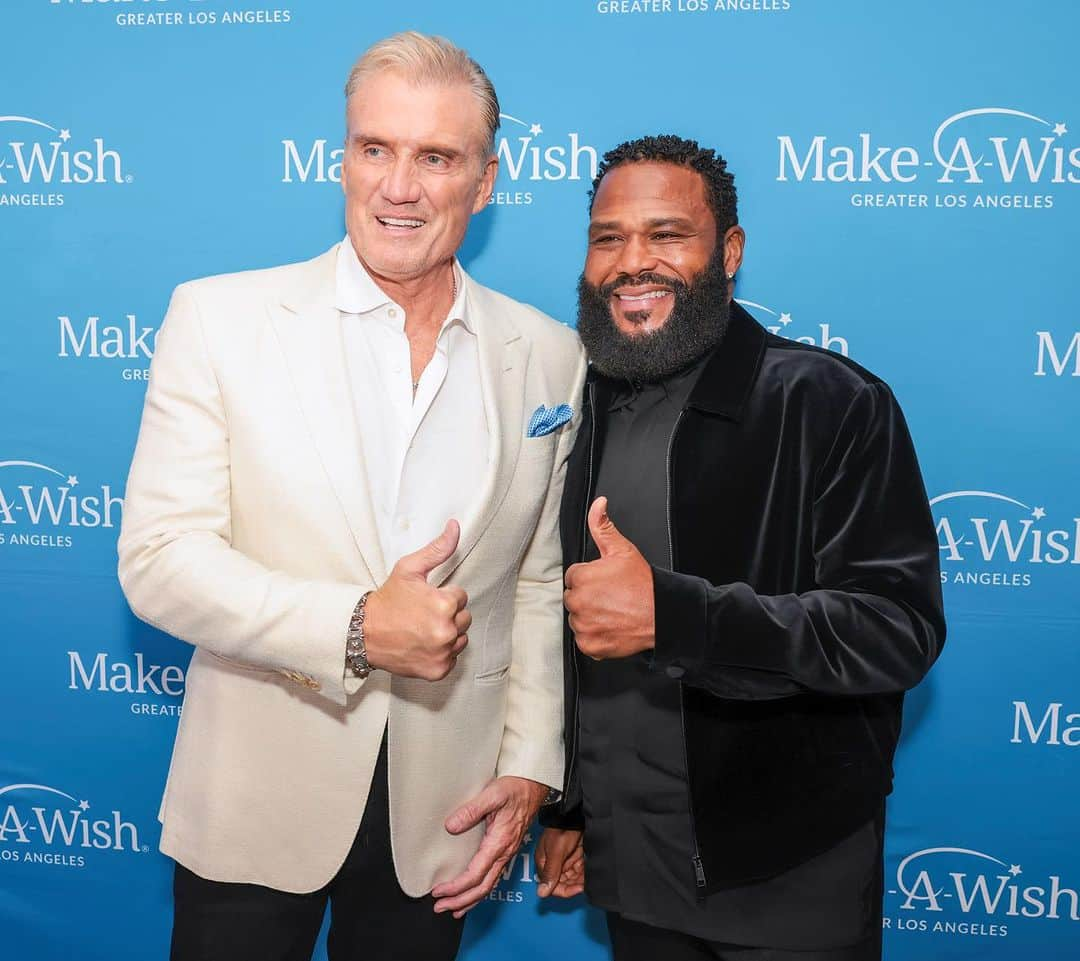 ドルフ・ラングレンのインスタグラム：「With host Anthony Anderson at the Make-A-Wish Greater LA gala. It was truly a very special evening with the kids and their families.  There are nearly 700 children in Greater Los Angeles who are fighting critical illnesses waiting for their wishes to be granted. If anyone wants to help, plz donate at wish.org/la/fundawish.  #MakeAWishLA #WishGala2023」