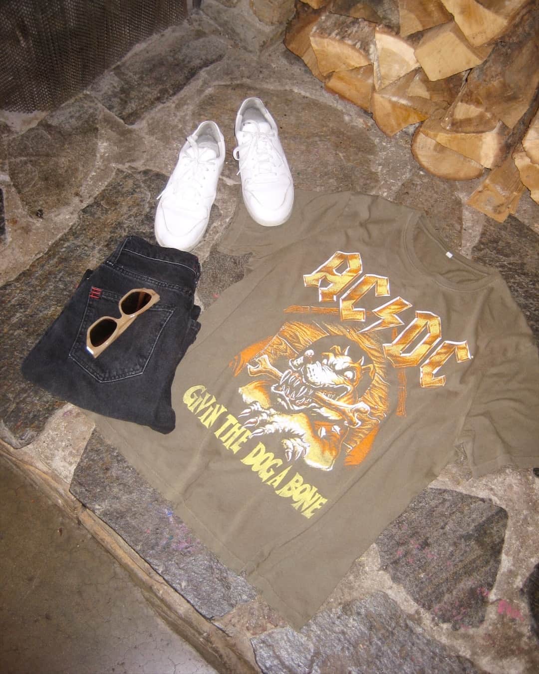 のインスタグラム：「LAST CHANCE — buy one get one 50% off on our site ending today! link in bio ✌️」