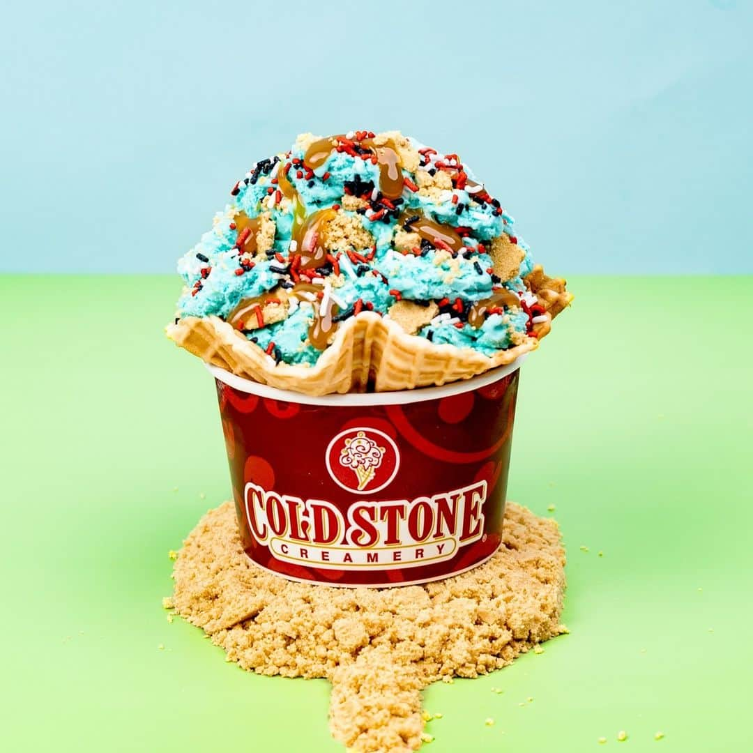 コールド・ストーン・クリーマリーのインスタグラム：「Congratulations Arizona Diamondbacks! Let’s win a ring! 👏 Headed to the game? Celebrate the @dbacks with our limited-time Create Chaos Creation™ only available at @ChaseField. It is a home run! Catch it while you are there! ⚾🍦 #EmbraceTheChaos   Not headed to the game? Try our Cake Batter Batter Batter™ - a grand slam of yum and a triple play of deliciousness!」