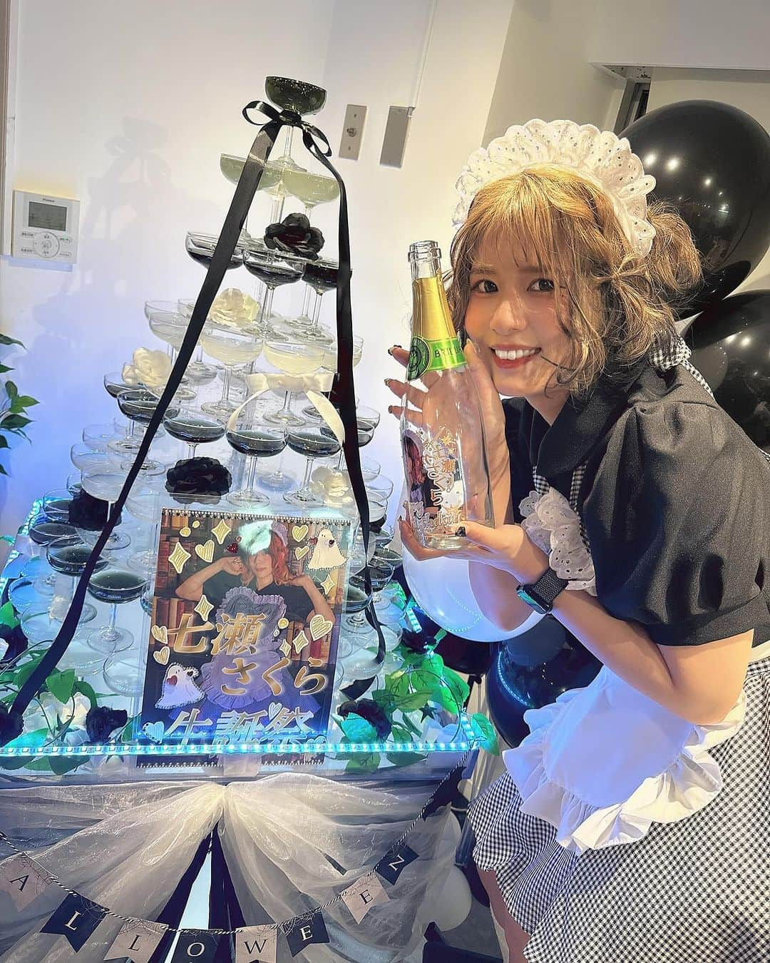 七瀬さくらさんのインスタグラム写真 - (七瀬さくらInstagram)「10/31、誕生日になりました！！！！！🎊㊗  ハロウィンでもあり、誕生日でもあり👻🎃 本当にいつも応援ありがとうございます！、！！！！！！！！！ 今年も頑張ります！！！  #RTは可愛いの再放送 ──────────────── #七瀬さくら生誕祭2023 #生誕祭 #生誕祭イベント  #メイド服  #ハロウィンコスプレ  #コスプレイヤー  #ハロウィン生まれ #happyhalloween #mybirthday🎂  #cosplayersofinstagram #cosplayer #코스프레 #角色扮演 #誕生日  #happybirthday  #自拍 #模特 #그라비아 #수영복 #모델 #凹版印刷 #屁股 #内裤 #泳衣 #라이키 ────────────────」10月31日 1時24分 - 739ra