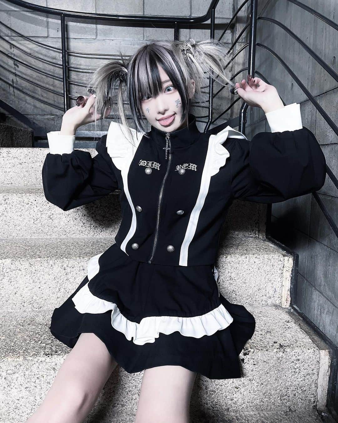 新品　ガルルザリッパー　魔界学園絞殺束縛首輪ガーターヘッドドレス　ブラック Grrr the Lipper 魔界学園絞殺束縛首輪ガーターヘッドドレス