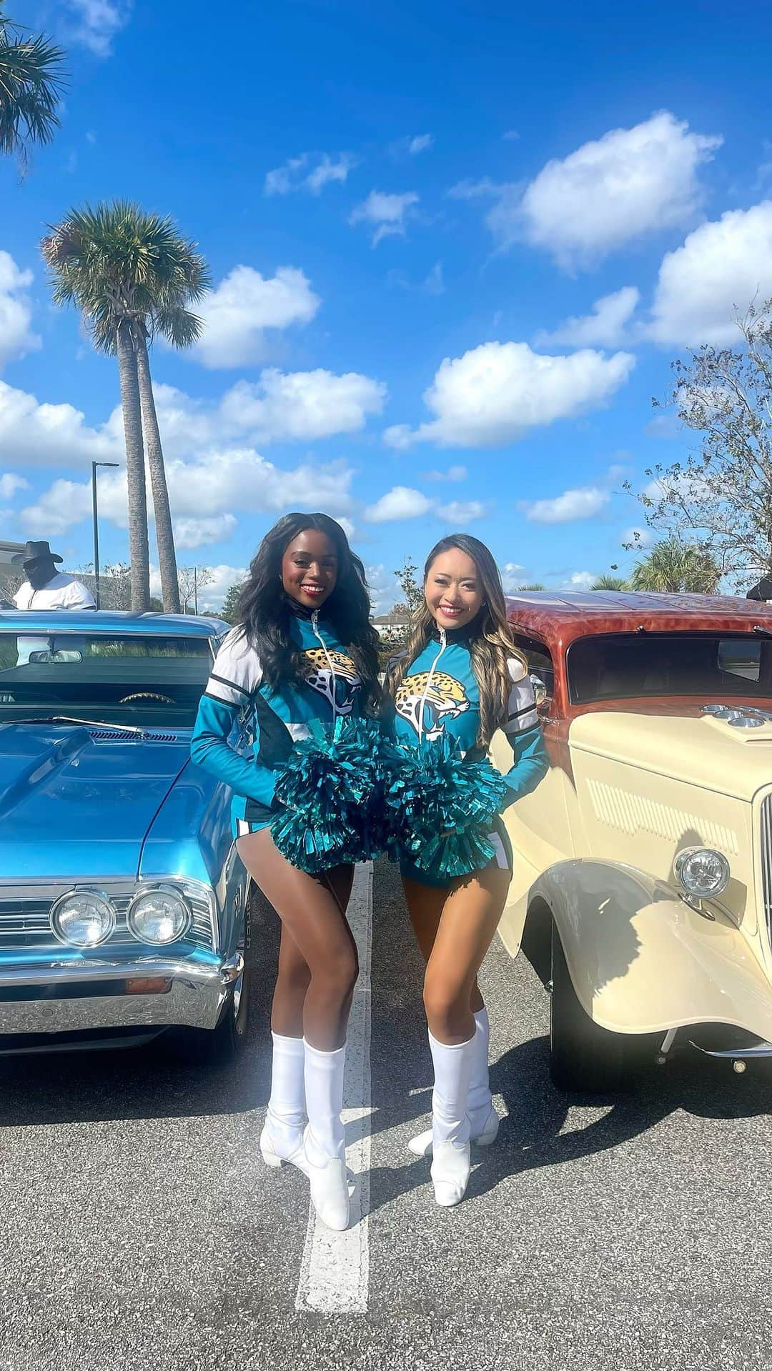 本田景子のインスタグラム：「Happy Victory Monday!!!!✨ Have a great weekend everyone!!🙂  #victorymonday #nflcheerleaders #jaguars #jacksonville #florida #keikohonda #フロリダ #ジャクソンビル #本田景子」