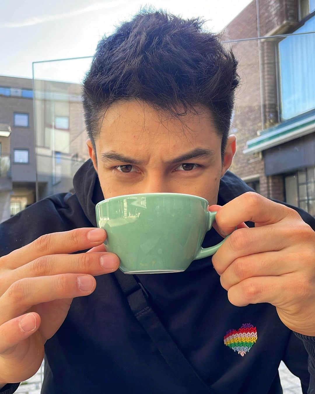 アルトゥール・オヤカワ・マリアノさんのインスタグラム写真 - (アルトゥール・オヤカワ・マリアノInstagram)「☕️💗」10月31日 1時57分 - arthurnory