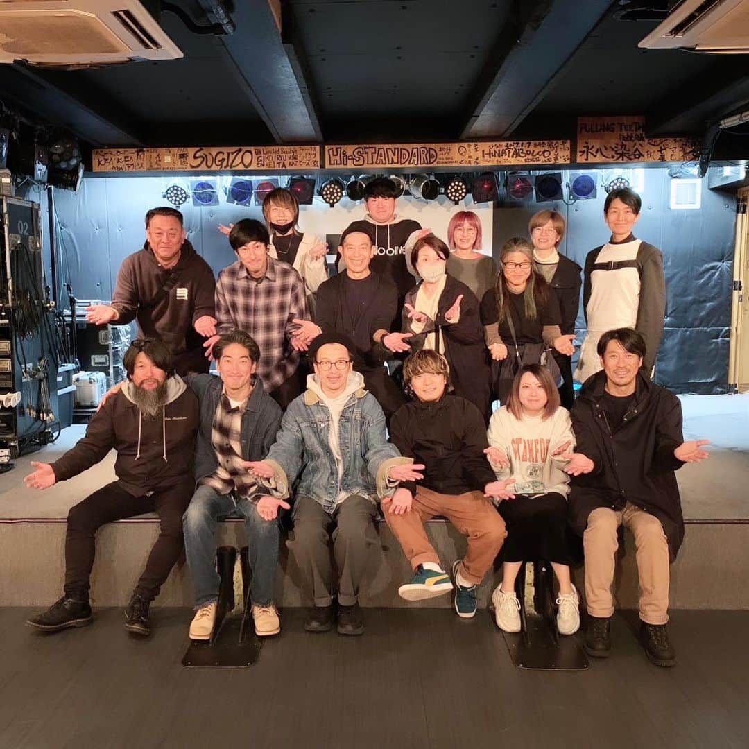 渡邊忍のインスタグラム：「11th ANNIVERSARY LIVE ～東北ライブハウス大作戦石巻支部も11周年だっちゃ〜　 in 石巻BLUE RESISTANCE  今年もみんなで一緒にお祝いできてとっても嬉しかったし🔥 月曜日から飛ばしまくってとってもゴキゲンなハッピーマンデーでした🤪🚀 ブルレジ11周年おめでとうございます🎊 #br11th」