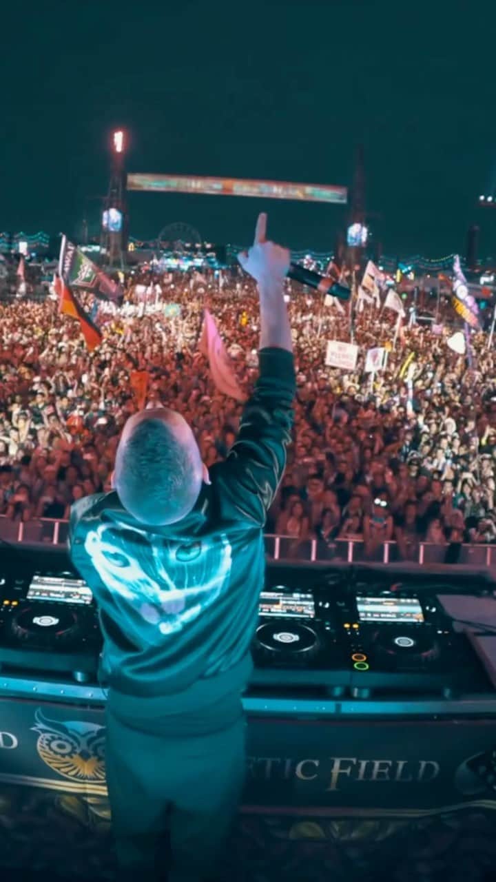 ギャランティスのインスタグラム：「Shoutout to the incredible crowd at EDC, Vegas... still thinking about you! 🔥 Next up... Miami, looking forward to seeing what you got! Roll on @edc_sea this weekend 🌊」