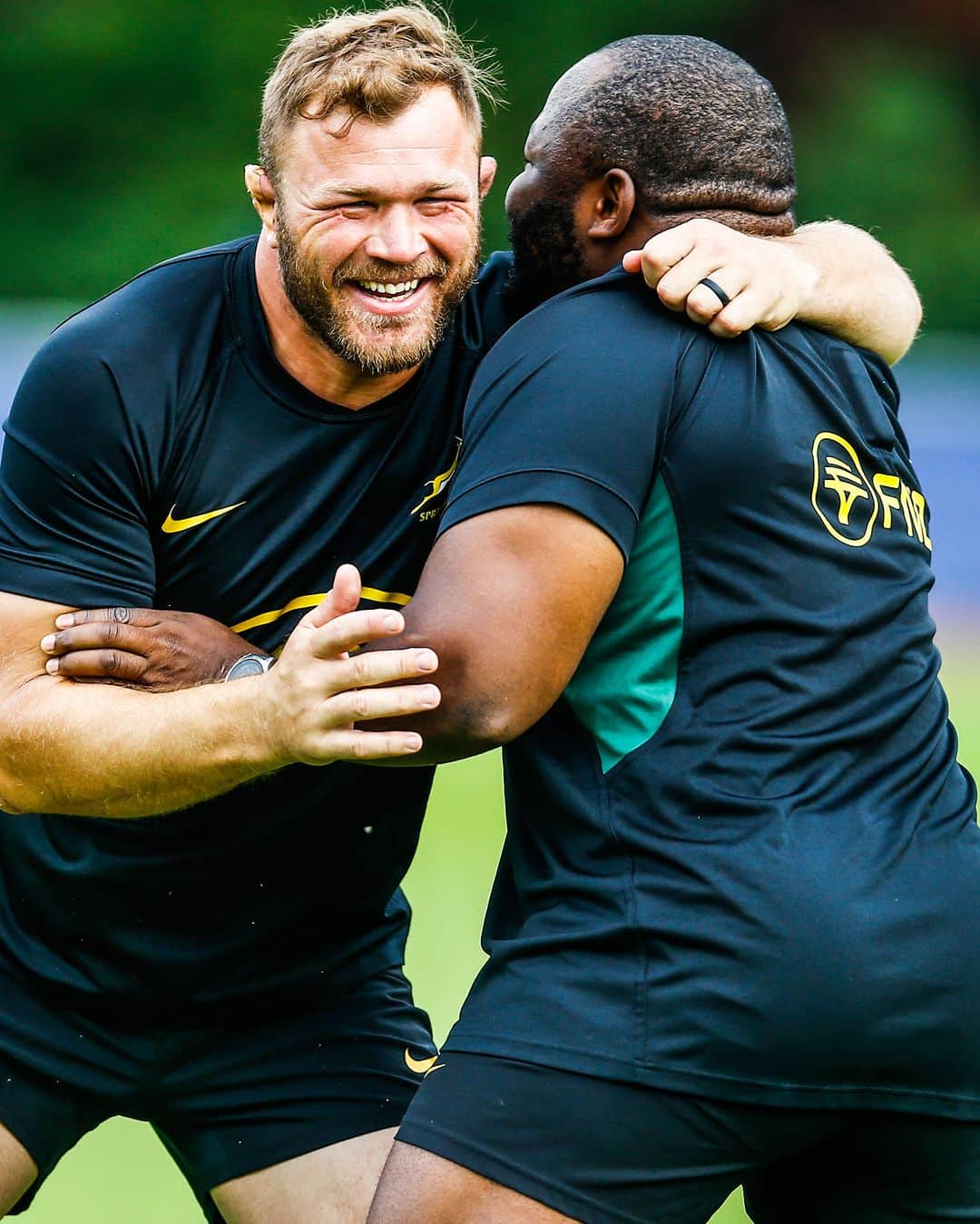 ラグビー南アフリカ代表のインスタグラム：「😊 if you ❤🏉 #Springboks #StrongerTogether」