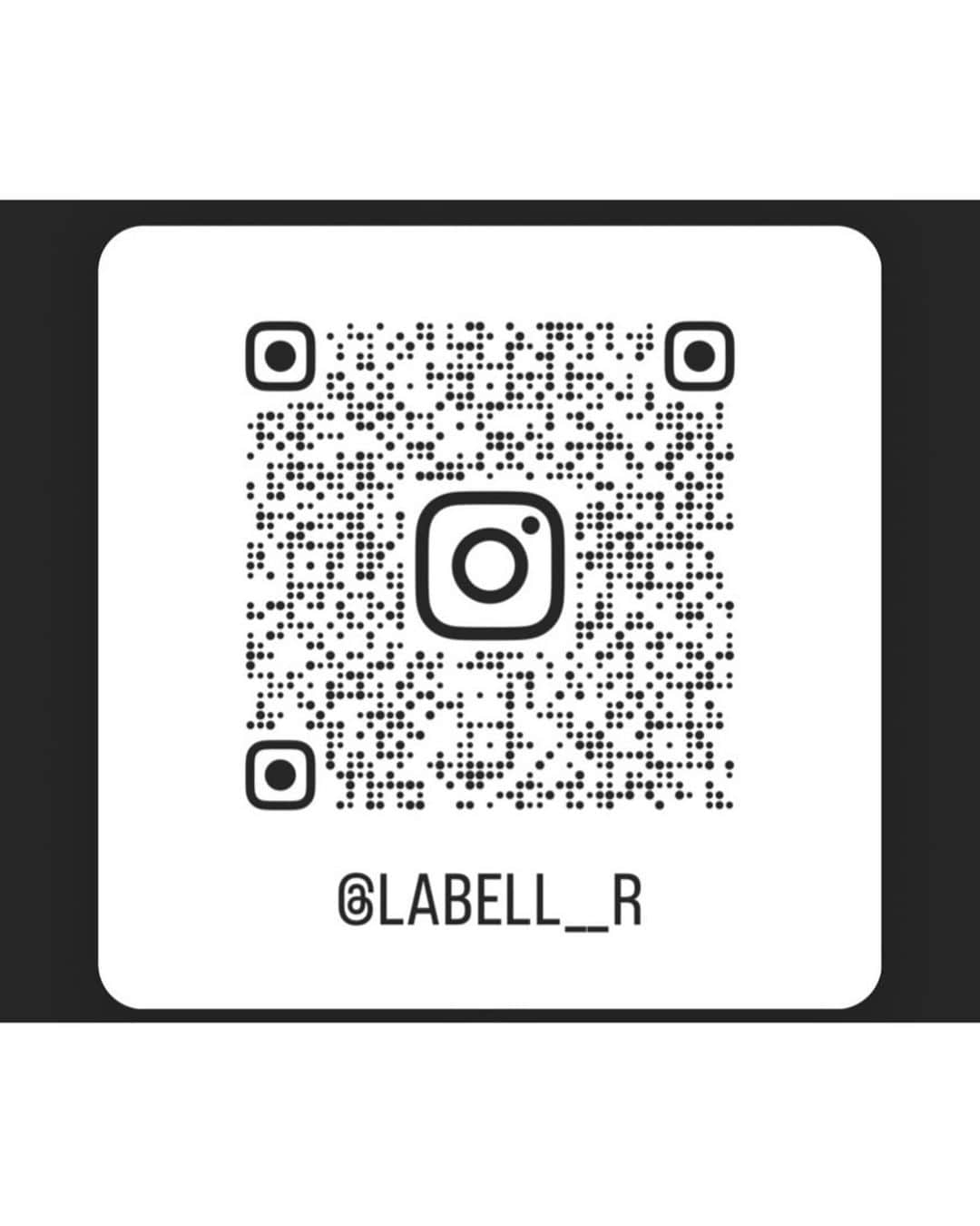 平尾貴代さんのインスタグラム写真 - (平尾貴代Instagram)「この前ネイルやってもらいに @labell__r さんに行ってきたよ💅🌟 託児もあって息子と行ったんだけどほんとに助かった😭🙏 託児があるサロンってほんとにありがたいよね🥺✨ 子供がいるママさんにもおすすめです！ めちゃくちゃ可愛いネイルにしてもらってお気に入りすぎる、、、ෆ˚* ・ うちのインスタ見たって伝えれば¥1000オフでやってもらえるからぜひ行ってみてね✨  @labell__r さんのLINEとInstagramのQRコード乗せておいたからそこから予約してね！！  #ネイル #名古屋ネイルサロン  #冬ネイル #秋ネイル  #ネイルデザイン」10月30日 17時39分 - yotsu_nuts