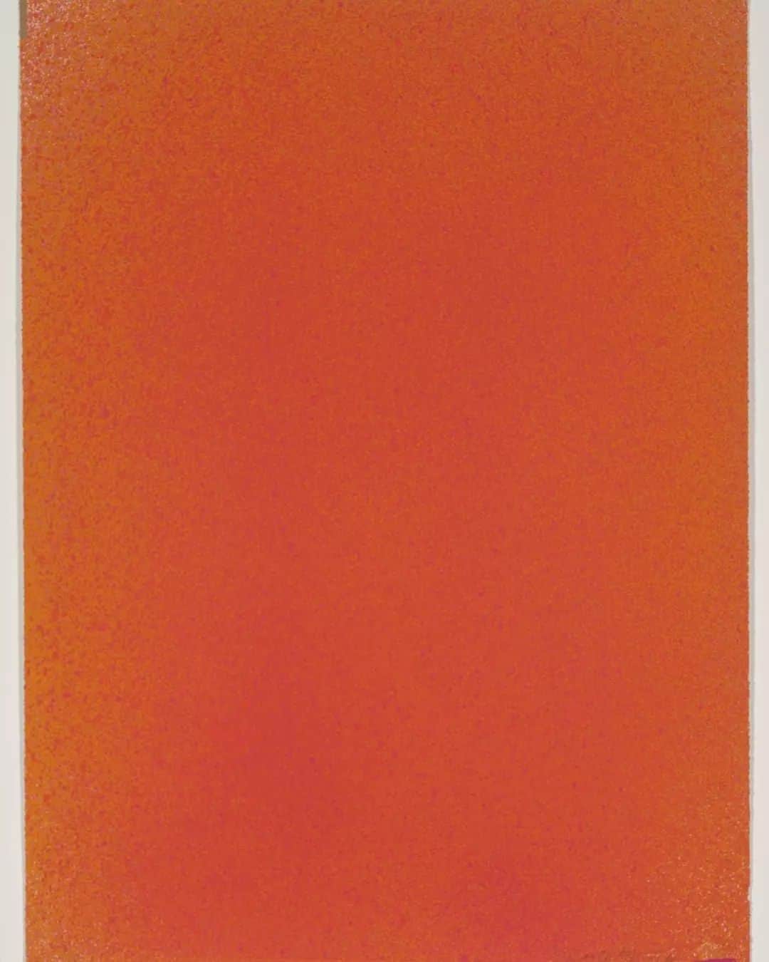 テート・ギャラリーのインスタグラム：「#WorkOfTheWeek is giving this season's colours. 🍂🧡🎃 It's also the colour of joy, creativity and compassion—hopefully bringing some warmth to a chilly Monday.  🟧 Jules Olitski, Magenta-Orange I 1970 © Jules Olitski/VAGA, New York and DACS, London 2020」