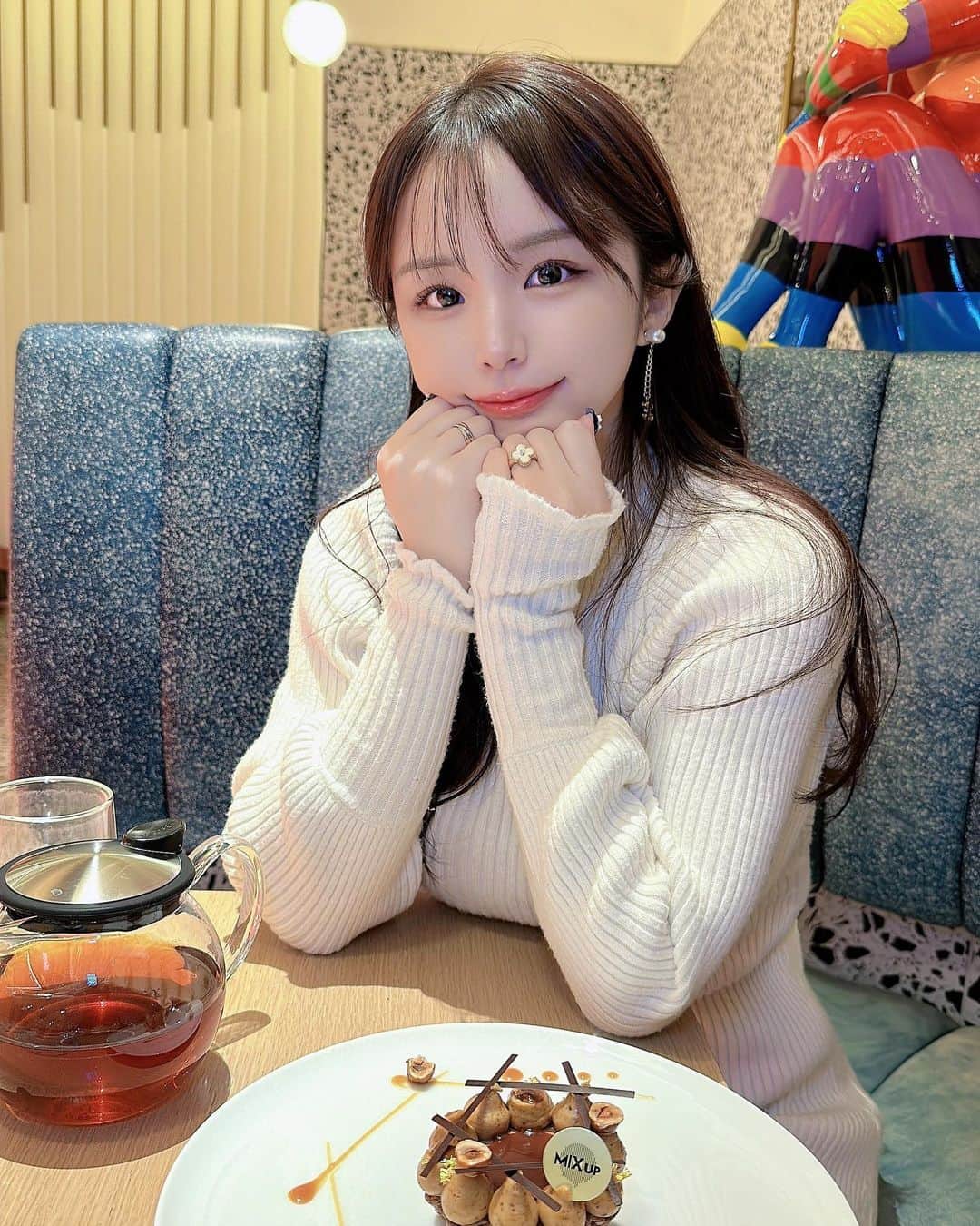 CHERIのインスタグラム：「たくさんの人に大切にしてもらってる自分を大切にして行きたいな‎🤍   W OSAKA MIX UP のケーキ本当に美味しかった🥺💓‪」