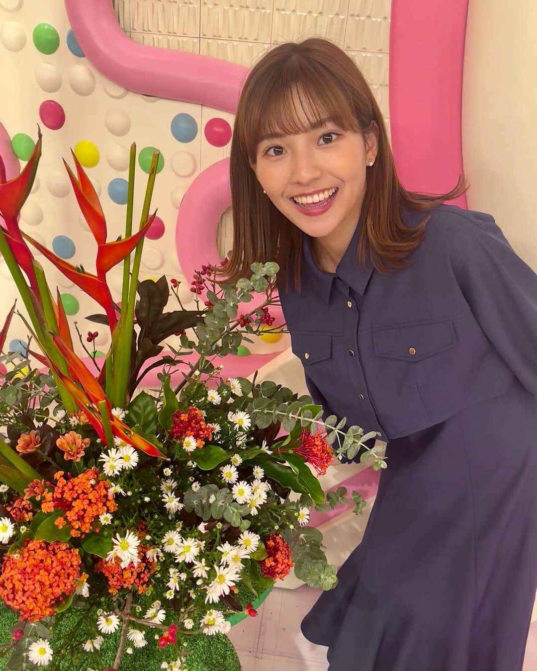 のインスタグラム：「さぁ！今週からもまたOha!4、よろしくお願い致します！☀️  久しぶりの今日は 少し緊張しました、、。笑  早起き、頑張る皆さん 共に、頑張りましょう！🤚☀️笑」
