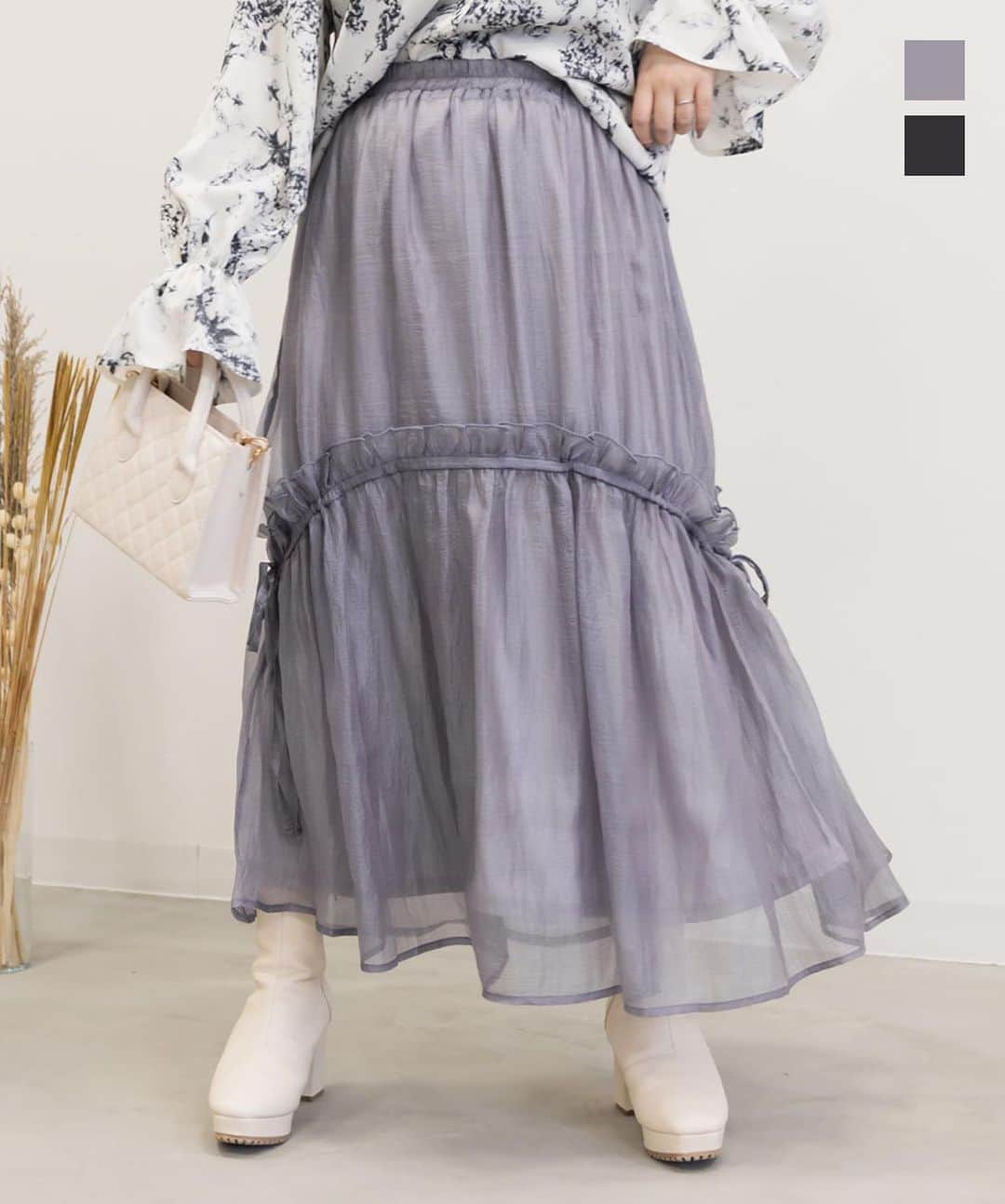 clette(クレット)さんのインスタグラム写真 - (clette(クレット)Instagram)「・NEW・  新作オリジナルアイテム発売！ 顔回りをすっきりとした印象にする開襟デザインワンピなど💕  是非ご覧ください。 ＿＿＿＿＿＿＿＿＿＿＿＿＿＿  CLETTEオリジナル★フラップポケット開襟ワンピース b4a173103 color：navy／brown  CLETTEオリジナル★配色襟ニットプルオーバー b8a191013 color：offwhite／black  CLETTEオリジナル★ショートジャケットセットワンピース b4a173101 color：brown／black  CLETTEオリジナル★パールボタン使い袖オーガンジートップス a4a146325 color：brown／black  CLETTEオリジナル★サイドリボン切替ギャザースカート e1z192009 color：grayish purple／black  CLETTEオリジナル★ビジュー付きケープ風プルオーバー a4a146323 color：ivory／black／pinkmocha  CLETTEオリジナル★チュールクロスデザインプルオーバー a4a146324 color：ivory／black ＿＿＿＿＿＿＿＿＿＿＿  その他にもCLETTEでしか買えないオリジナルアイテム発売中！ ぜひご覧ください。」10月30日 17時56分 - clette_official