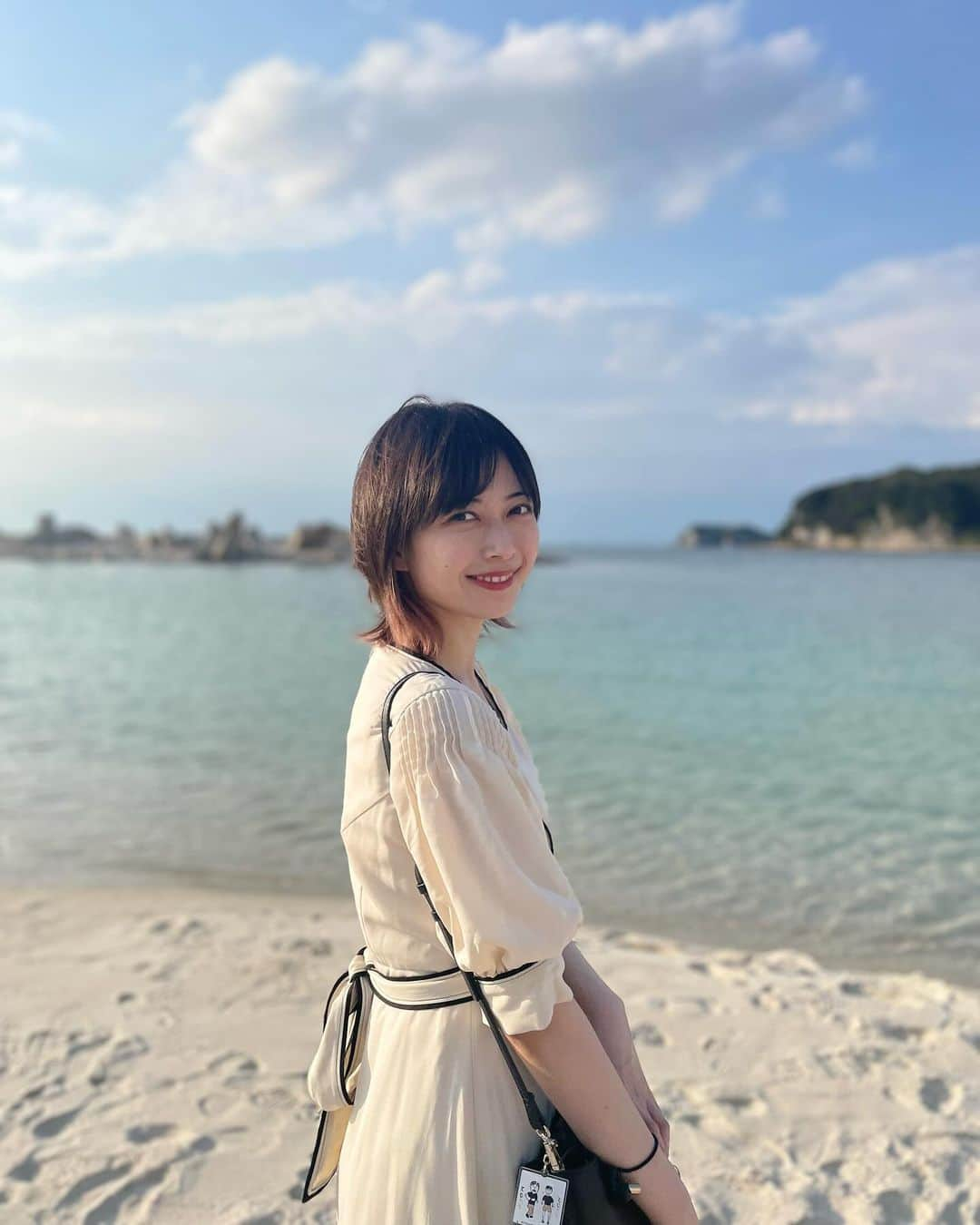 彩木咲良さんのインスタグラム写真 - (彩木咲良Instagram)「☺︎ うみ！  （この後やばい雲とごっつい風が来ました）」10月30日 17時55分 - ayakisakura_official