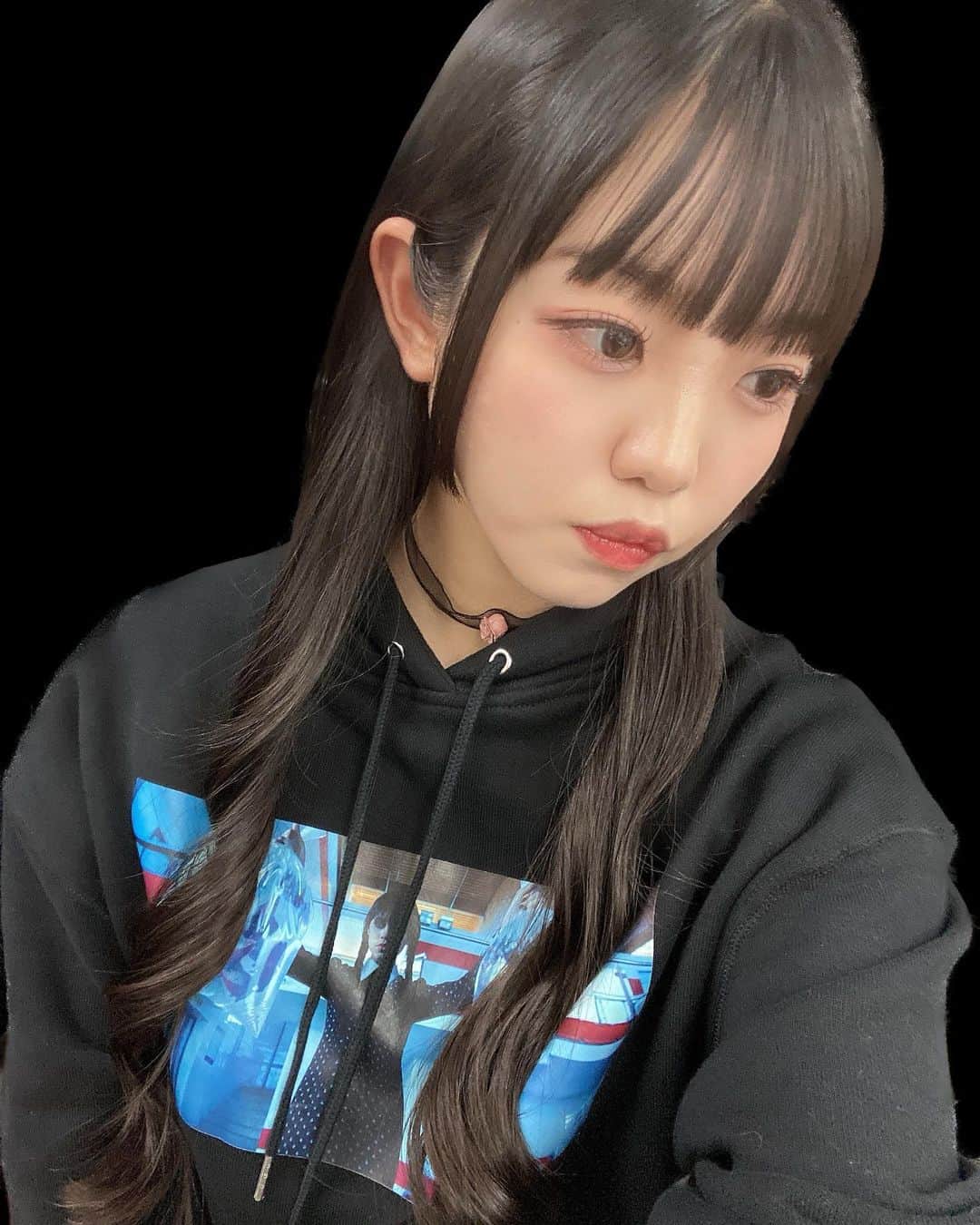 佐藤日向のインスタグラム：「. I changed my hair💇🏻‍♀️ . Netflixの「イ・ドゥナ」って作品の 女の子があまりにもあまりにも可愛くて 真似して切っちゃった笑」