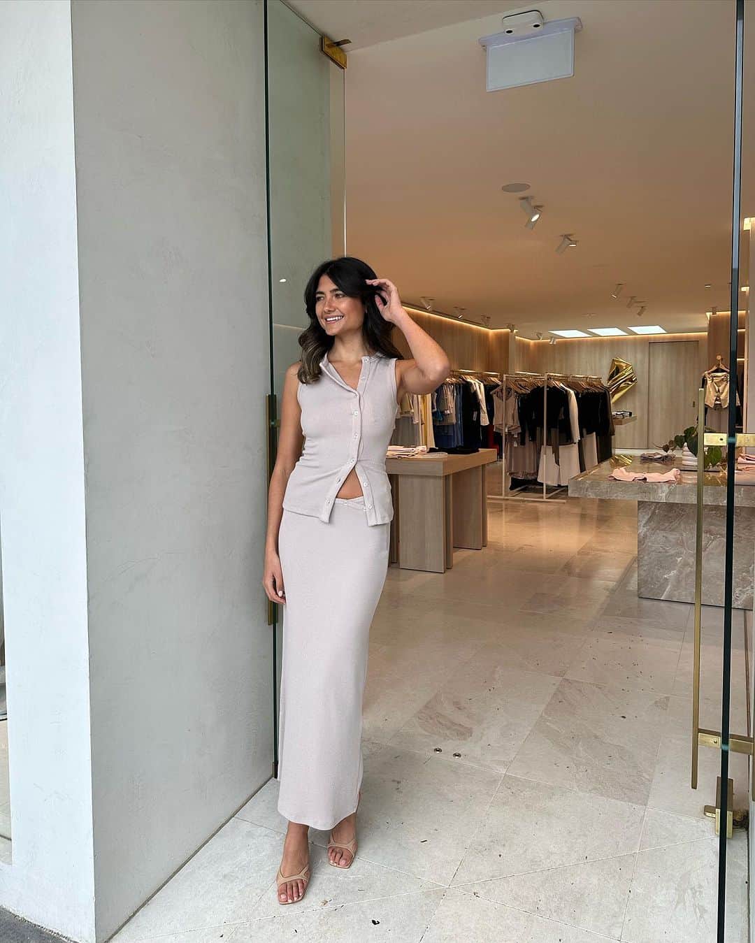KOOKAI のインスタグラム：「KOOKAÏette snapped in the Bec Button Tank & Carter Maxi in mushroom •• Available in boutiques and online #kookai」