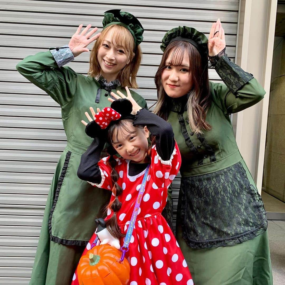 白井美帆さんのインスタグラム写真 - (白井美帆Instagram)「#ハッピーハロウィン ようやく当日ですね🎃 みんなと撮った写真を🤳 全員じゃなくてごめんなさい🙇‍♀️  #ハロウィン🎃#ハロウィン#ハロウィンコスプレ  #子役事務所の楽しみ方」10月31日 8時00分 - shirai_miho77