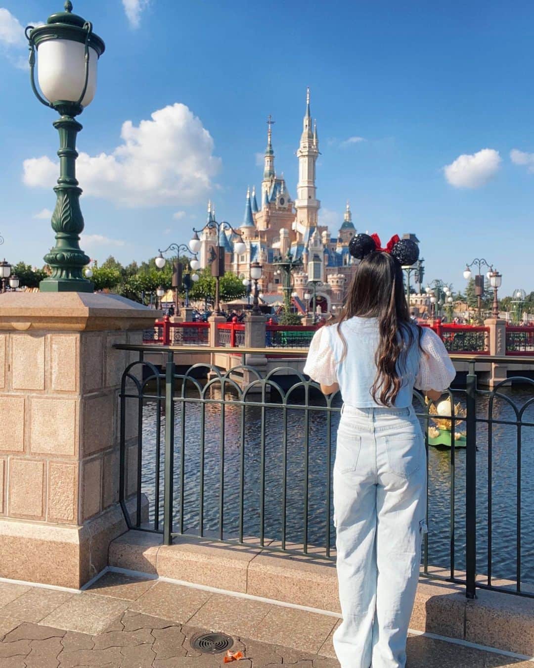 のインスタグラム：「Unlocking pure Disney joy✨」