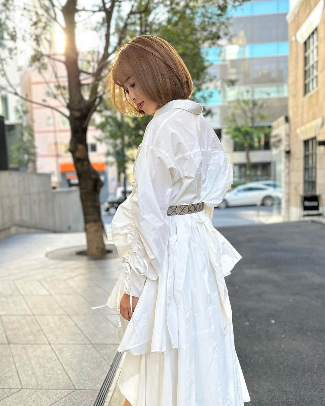 板橋瑠美のインスタグラム：「バッサリ❤️  6月の誕生日で20cmきってから、 4ヶ月✨  7〜8cm伸びたので、前回とまた違う秋らしい重めボブ💕しちゃいました！！！！！  気持ちいいーーーー😍  バッサリ切るのハマってます♡  心機一転♡ 秋の重めボブのRumiをしばらくよろしくお願いします💕  Rrサロンの水素３倍トリートメントと新しい、毛の中に水分を入れてくれる機械のおかげでツルツルに✨✨  @rrsalon.aoyama  @chisaki_inoue   いつもありがとうございます💕」