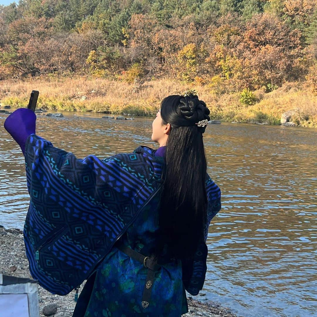 イ・チョンアさんのインスタグラム写真 - (イ・チョンアInstagram)「날이 곱군 🍁🍂🧡」10月30日 18時50分 - leechungah