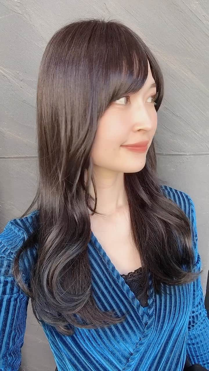 桐谷流華のインスタグラム：「✧︎*。New hair ✧︎*。💇‍♀️ ⁡ 今日はお馴染みのゴッドハンド✨️ゆいちゃんMINX原宿店ラストの日！ @yuicb511 ※来月からは銀座店 ⁡ ・カラー ・トリートメント ・カット ⁡ カットはポニーテールにした時にハゲて見える分け目の部分👱🏼‍♀️（ストーリーに写真載せます）が、隠れるように顔周りの髪の毛を作っていただきました✂️✨️🥹 ⁡ 巻いても動きが出ていい感じ(*´˘`*) ⁡ ゆいちゃんありがとう〜💕 銀座店でもファイト😻💪 ⁡ ＊ ⁡ #MINX #MINX原宿 #美容院 #美容室 #hair  #撮影  #撮影会 #カメラマン募集 #平塚競輪  #競輪 #バンクエンジェル #ラウンドガール #3150fight #3150fightガールズ #貴族セクシー #boxing #ボクシング #格闘技 #abema #japan #japanese #桐谷流華  #モデル  #グラビア  #pechemagazine  #pechemodel #tiktok  #model #ビジョビ  #美容好きな人と繋がりたい」