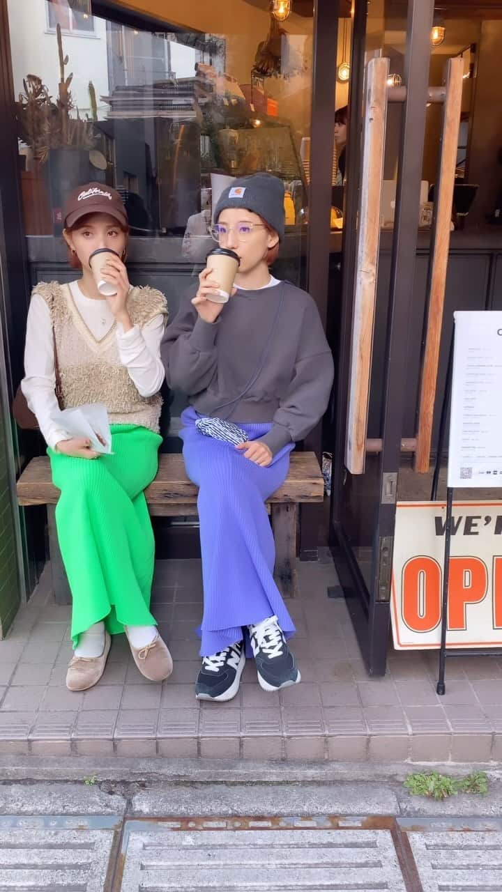 谷奥えり（えまえり）のインスタグラム：「@ellegirlfashion_jp の洋服でコーディネートしてみたよ♡  お気に入りはマーメイドスカート♪ ラインが綺麗なので低身長だけどスタイル良く見えるのでお気に入りポイント🤩 やっぱりカラフルな色の服着てたら気分上がる~ 私たちが着ている洋服達は11月4日のpop upイベントでも購入出来きます♪」