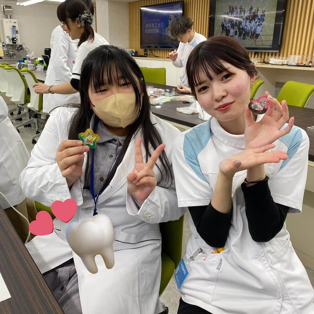 東洋医療専門学校さんのインスタグラム写真 - (東洋医療専門学校Instagram)「. 10/29に高校1.2年生対象の ハロウィンオープンキャンパスを開催しました🎃👻  この日限りのスペシャル体験メニューと 東洋医療オリジナルスタンプラリー🫶 とても楽しかった！の声をたくさんいただきました🥰  そして高校2年生の入試情報も解禁！！ 次の高校2年生対象のクリスマスオープンキャンパスでは 入試のまるわかり対策を実施します✏️  入試を有利に進めるチャンスです✊ 高校2年生の皆さん、ぜひご参加くださいね🎅  #東洋医療専門学校 #歯科技工士 #救急救命士 #鍼灸師 #柔道整復師 #オープンキャンパス #ハロウィン #ハロウィンオープンキャンパス #楽しい学校生活 #東洋のぞき見」10月30日 19時01分 - toyo_medical_college