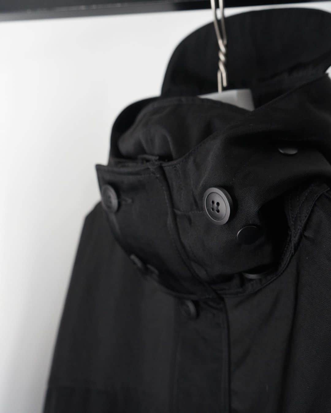 フィル ザ ビルのインスタグラム：「NEW ARRIVAL 【FILL THE BILL】 season / 2023aw men’s item / MILITARY LONG SMOCK PARKA  #fillthebill #fillthebill_mercantile」
