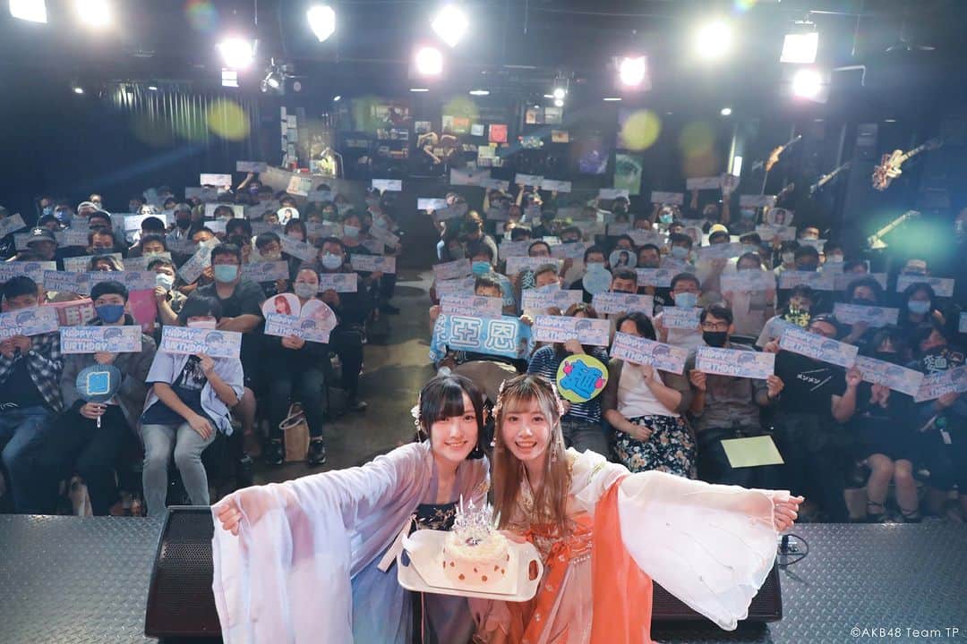 AKB48 Team TPさんのインスタグラム写真 - (AKB48 Team TPInstagram)「📢小編報報📢⁣ ⁣ AKB48 Team TP – 10月生日會🎂⁣ 壽星們用心準備的遊戲和表演 有沒有讓大家留下深刻的回憶呢🥳 謝謝大家與成員們一同度過了⁣美好的週末 ⁣ @chunana_akb48teamtp @chihui30_akb48teamtp #AKB48TeamTP #TeamTP #TTP⁣ #10月生日會 #慶生趴 #生日快樂⁣ #蔡亞恩 #吳騏卉 #卉星吵麵」10月30日 19時31分 - akb48teamtp