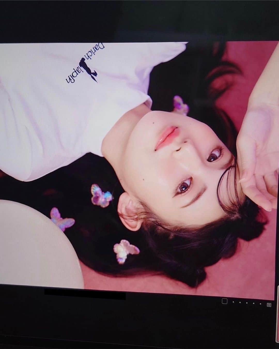 長谷川里桃のインスタグラム：「⁡ ⁡ ⁡ たのしかった撮影꙳⋆ ☽ ⸝⋆ ⁡ ⁡ 私の「こんな風にしたいな」を スタッフさんが丁寧に汲みとって 素敵にしてくださいました...🤍 ⁡ ⁡ 最後は動画も🫧 このカットのテーマは、分かりやすく可愛い です。笑 ⁡」