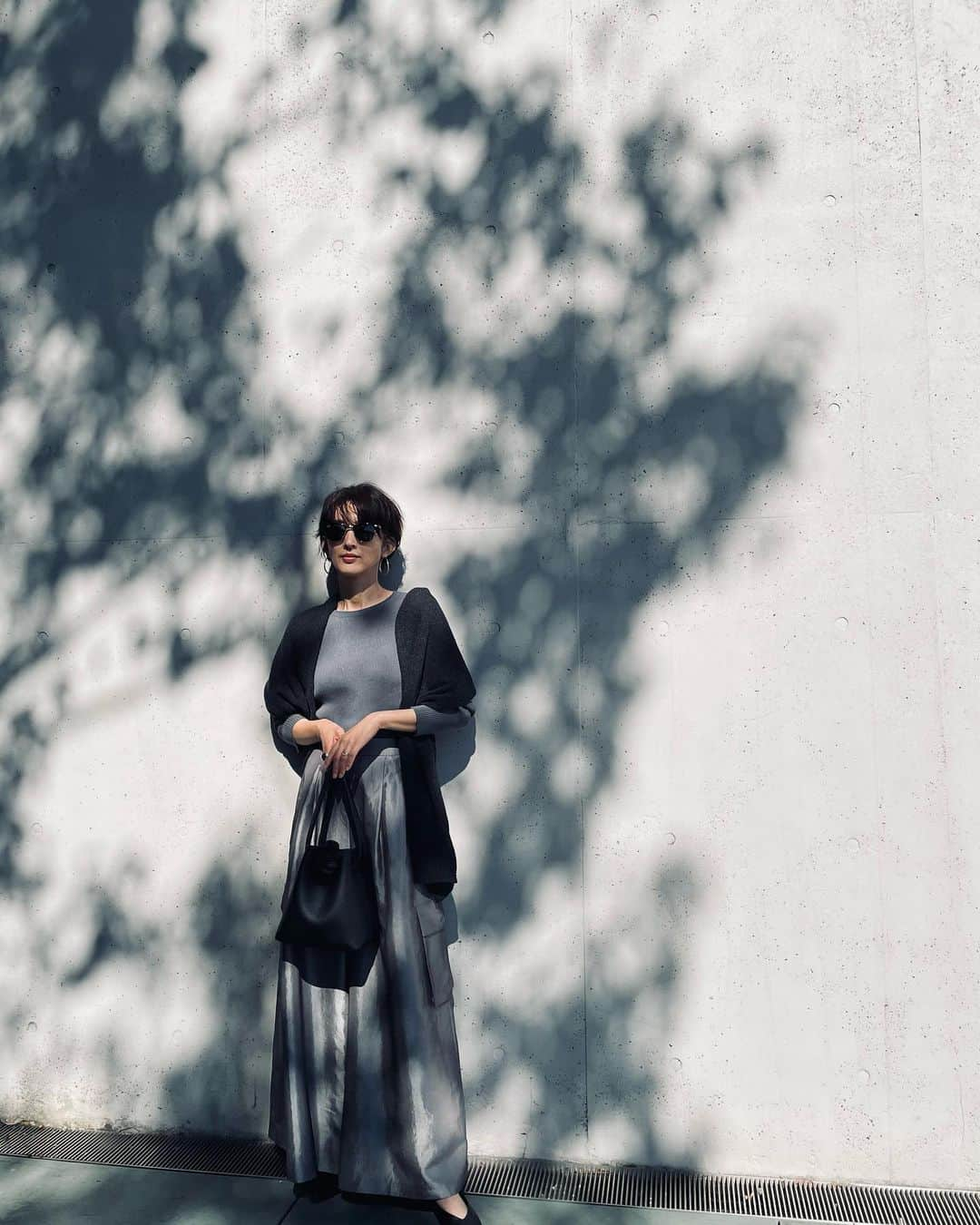 石井のり子さんのインスタグラム写真 - (石井のり子Instagram)「** gray🩶🩶  #gray #shorthair #fashion #ootd #japan」10月30日 19時52分 - noriko_nnnnn