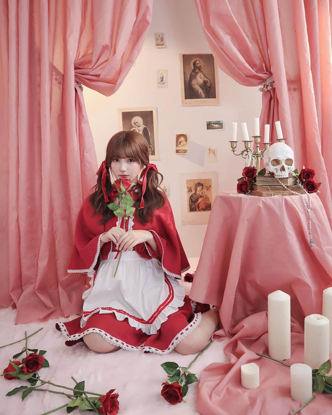 LARMEさんのインスタグラム写真 - (LARMEInstagram)「🐺 𝙋 𝙍 𝙀 𝙎 𝙀 𝙉 𝙏   𝐋𝐀𝐑𝐌𝐄 𝟎𝟓𝟖オフショット🌹 《かすちゃん》の  サイン入りチェキを  2名様にプレゼント📷⭐︎꙳   ┈┈┈┈┈┈┈┈┈┈┈┈┈    𓊆  応募方法 𓊇  ① @larmemagazine をフォロー  ② 本投稿にいいね    🤍抽選対象は𓊆 公開アカウントのみ 𓊇となります。    コメントをすると当選確率が  アップするかも...？💌 💭   𓊆  期間 𓊇  10/30(月)〜11/6(月)23:59まで   ┈┈┈┈┈┈┈┈┈┈┈┈┈   【✉️当選者へのご連絡】  @larmemagazine より  ダイレクトメッセージにて  ご連絡をいたします。  当選連絡をしてから７日以内に  連絡が取れない場合は、 無効となる場合がございますので  予めご了承ください。   ※当選に関するお問い合わせはご遠慮ください。   ┈┈┈┈┈┈┈┈┈┈┈┈┈    みなさまのご参加お待ちしております♡    #LARME #larmemagazine #larmemodel #larme058 #ラルム #ファッション絵本 #LARMEモデル #プレゼントキャンペーン #プレキャン #プレゼントキャンペーン実施中 #サイン入りチェキ #チェキ #サイン #サイン入り #かす #ハロウィン #ハロウィン仮装 #仮装 #sugarnine」10月30日 19時54分 - larmemagazine
