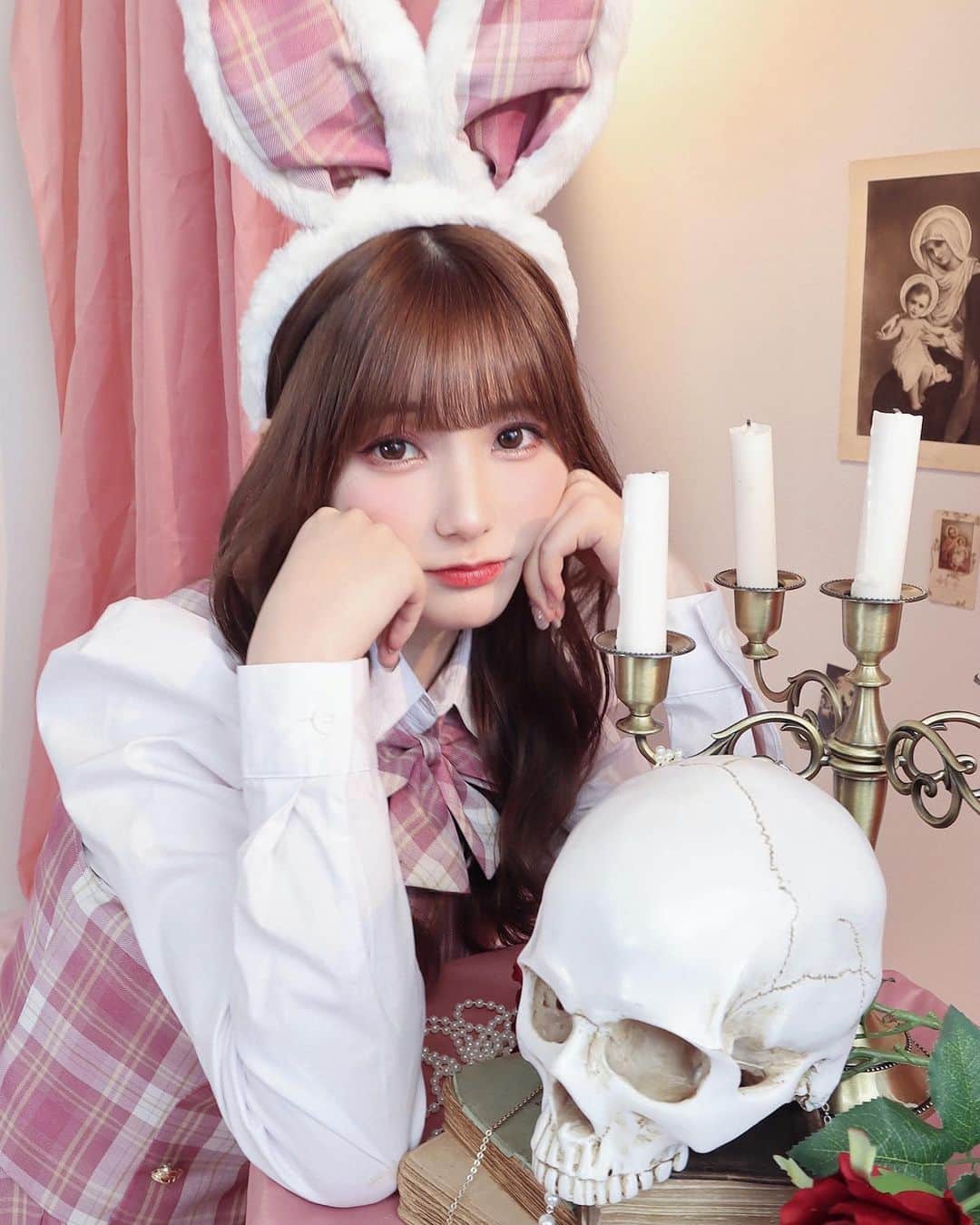 LARMEさんのインスタグラム写真 - (LARMEInstagram)「🐺 𝙋 𝙍 𝙀 𝙎 𝙀 𝙉 𝙏   𝐋𝐀𝐑𝐌𝐄 𝟎𝟓𝟖オフショット🌹 《かすちゃん》の  サイン入りチェキを  2名様にプレゼント📷⭐︎꙳   ┈┈┈┈┈┈┈┈┈┈┈┈┈    𓊆  応募方法 𓊇  ① @larmemagazine をフォロー  ② 本投稿にいいね    🤍抽選対象は𓊆 公開アカウントのみ 𓊇となります。    コメントをすると当選確率が  アップするかも...？💌 💭   𓊆  期間 𓊇  10/30(月)〜11/6(月)23:59まで   ┈┈┈┈┈┈┈┈┈┈┈┈┈   【✉️当選者へのご連絡】  @larmemagazine より  ダイレクトメッセージにて  ご連絡をいたします。  当選連絡をしてから７日以内に  連絡が取れない場合は、 無効となる場合がございますので  予めご了承ください。   ※当選に関するお問い合わせはご遠慮ください。   ┈┈┈┈┈┈┈┈┈┈┈┈┈    みなさまのご参加お待ちしております♡    #LARME #larmemagazine #larmemodel #larme058 #ラルム #ファッション絵本 #LARMEモデル #プレゼントキャンペーン #プレキャン #プレゼントキャンペーン実施中 #サイン入りチェキ #チェキ #サイン #サイン入り #かす #ハロウィン #ハロウィン仮装 #仮装 #sugarnine」10月30日 19時54分 - larmemagazine