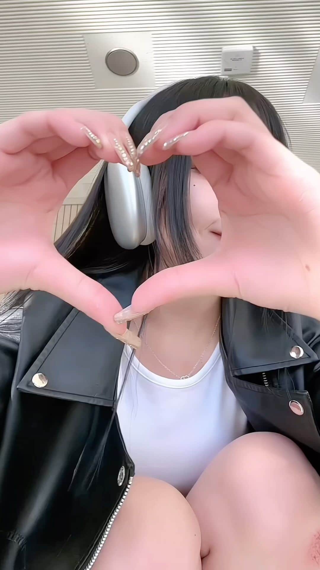ののこのインスタグラム：「この振り2人で踊ってるのかわいいᐡ o̴̶̷᷄ ̫ o̴̶̷̥᷅ ᐡ💖 みんな、のんとおどろ？」