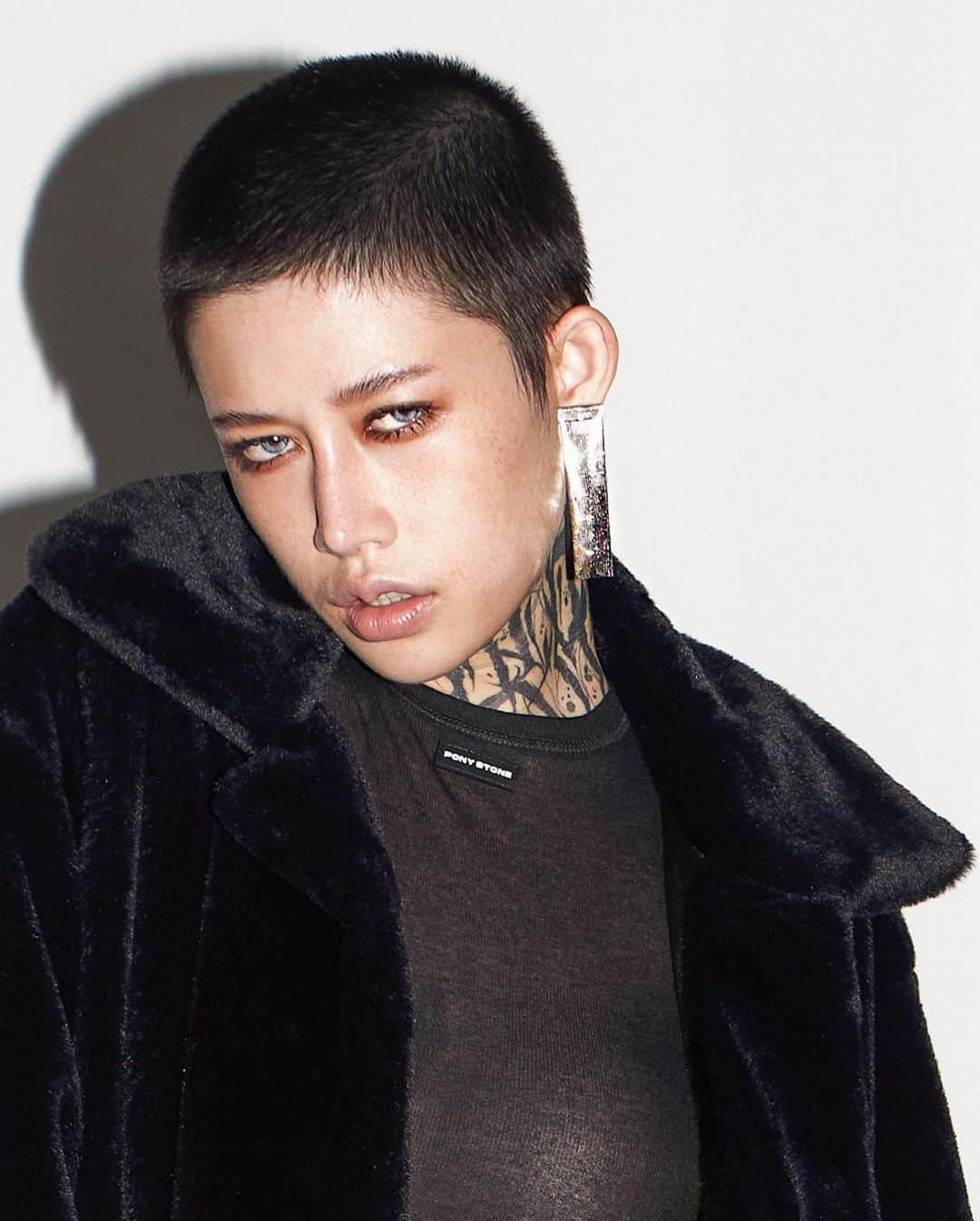 PONY STONEさんのインスタグラム写真 - (PONY STONEInstagram)「DO NOT SWALLOW/ earring  • 𝐏𝐎𝐍𝐘 𝐒𝐓𝐎𝐍𝐄 ポニーストーン  ★ Available at★ 📍The Wonder Room 1st fl Siam Center 📍 Comma and  1st fl Central World  🌐 Web shop  PONYSTONE.com 📟 Line Shop (@)ponystone 🔗 FB PONYSTONEBKK  #ponystone #worldwide shipping #ponystonemen #ponystonegender」10月30日 20時02分 - ponystone_official