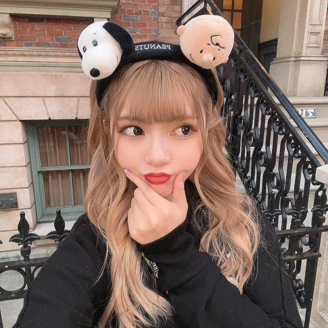 岩永由里奈のインスタグラム：「2年ぶりのユニバ楽しかった🤡🎃🦇🕸 クロミちゃんのカチューシャ売り切れてたことは永遠根に持つ……#ユニバ」