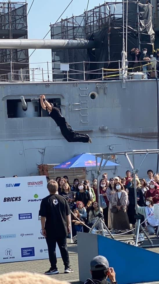 泉ひかり（パルクール）のインスタグラム：「The clip from Speed run at PARKOUR TOP OF JAPAN YOKOSUKA 2023🏆 ⁡@parkour_tokyo_championship ⁡ Sponsored by @tokio_inkarami @meganeichibaofficial  @japanairlines_jal  ⁡ ⁡👕@kait_sith_ ×⁡ @gagahypes ⁡⁡ ⁡⁡⁡ ⁡ ⁡⁡⁡⁡#parkour #parkour4life #parkourgirl #girlspower #girlparkour #freerunning #parkourgirls #seeanddo #traceuse #traceur #running #training #jump  #activity #movemet #traceuselife #lache #パルクール #パルクール系女子 #女子トレーサー #フリーランニング #トレーニング #趣味  #フィットネス #跑酷⁡  #神奈川  #横須賀  #三笠公園  #戦艦三笠 ⁡」