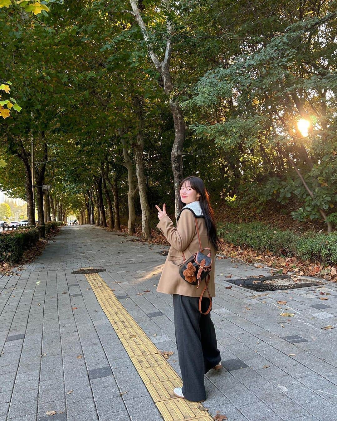 チョン・チェヨンさんのインスタグラム写真 - (チョン・チェヨンInstagram)「엄마와 데이트💛」10月30日 20時33分 - j_chaeyeoni