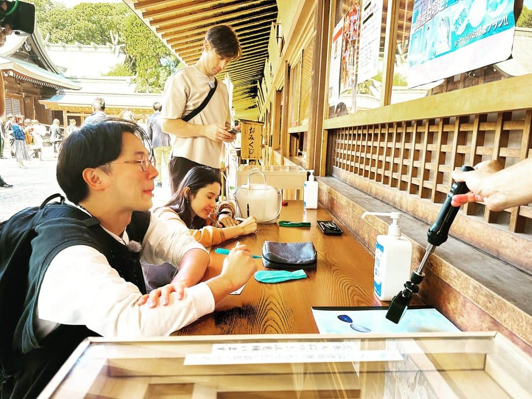 テレビ東京「太川蛭子の旅バラ」さんのインスタグラム写真 - (テレビ東京「太川蛭子の旅バラ」Instagram)「今週水曜 夜６時２５分からの水バラは･･･ 新企画！ 『ローカル路線バス乗り継ぎ対決旅 街ガチャ争奪バトル』  舞台は埼玉県🌿 巨大ターミナルの大宮と 埼玉の「小江戸」として知られる川越！ 超穴場デパ地下グルメや有名老舗店まで、 知られざる名所や名店の数々等、行きたくなる場所がたくさん！  本日はインテリチーム👓のメンバー紹介です❕ 1人目はパトリック・ハーラン（パックン）さん 超名門のハーバード大卒！🎓 2人目はザ・マミィ林田さん👓 筑波大学入学！卒業は… そしてリーダーは市川紗椰さん👩⚕️✨  鉄道オタクの市川さん、今回は鉄道は使えないバス旅ですが 果たして・・・？🚌  旅の間も、皆さんさすがの記憶力✒ 「さっきあそこで見たよね」 「次はこう行ったらいいんじゃない？」 頭の回転が速い！ そしてパックンの５３歳と思えない フットワークの軽さもご確認ください🏃  テレビ東京をご覧になれない地域の方も、スマホやタブレットから #TVer　にてリアルタイム配信の視聴が可能です📺 そちらもぜひチェックしてみてください👀  週末に街ガチャ巡りしつつ行ってみたいところがいっぱいです😊🍂  テレビ東京をご覧になれない地域の方も、スマホやタブレットから #TVer　にてリアルタイム配信の視聴が可能です📺 そちらもぜひチェックしてみてください👀  #テレビ東京 #テレ東 #水バラ #ローカル路線バス乗り継ぎ #街ガチャ #ガチャ #市川紗椰 #鉄オタ #パックン #ハーバード #ザマミィ林田 #林田洋平 #メガネ #三代目jsoulbrothers #山下健二郎 #栗原恵 #ザマミィ酒井 #酒井貴士 #体育会 #インテリ #大宮 #川越 #バス旅 #対決 #新企画」10月30日 20時39分 - tvtokyo_tagaebi