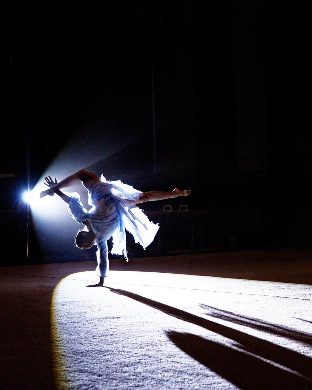 内山由綺のインスタグラム：「last dance...☆  @tomohisa.w  Tomohisa watanabe   #gymnastics #gymnast #yukilastdance  #体操競技　#体操　#dance #エキシビション  ■個人スポンサー様 #スマイル体操クラブ　 #ソーケンメディカル　 @sokenmedical #株式会社ブライトスターズ　@brightstars_group #日本ネオライズ　#マテリアリフレ  @materiar_athlete #KAGAMIテープ」