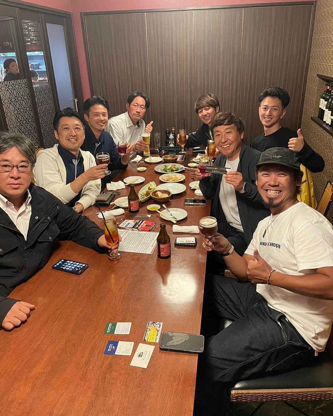 伊豫部健のインスタグラム：「スワイプ→  先週末から内容の濃い毎日でした^ ^ 金曜日の晩から三重県は鈴鹿に入り、メインスポンサーのGE ONEさんとお食事会に誘って頂きました^ - ^ @ge_one.official   GE ONEさんがレースをサポートする佐々木孝太さん、吉田兄弟と初めてお会い出来、一緒に時間を過ごせて最高でした^ ^ @kota339.official  @kotaracing  @ryu_yoshida1114   こうした違う業種の方々と話すといい刺激を頂けます💪  @ken_iyobe  @10ftu_kiob_smpfishing  @10tenfeetunder_kiob  @se9rets  @backss_lureshop  @zhanna_smpfishing  @ge_one.official  @mazda_jp  @sunline_japan  @gancraft_taka  @b.b.rush  @hayabusa_bass  @zpijapan  #LUCK @irogumi.ceo  @kingwolf.1969  @shimanofishing_jp  @gary_international_kk  @ringstar_1889  @talex_fishing  @sadayoshi_sugiyama  @aroma_coffee_roastery  #ラインアート @kousan_10ftu  @30_taxi  @regar_marine_japan  #iyoken #kiob #Bin5 #イヨケン #伊豫部健 #10ftu  #10tenfeetunder #10ftuスーパーディーラー #セキュレッツ #バックス #イヨケンコーヒー #10ftuチャンネル #イヨケンカレー」