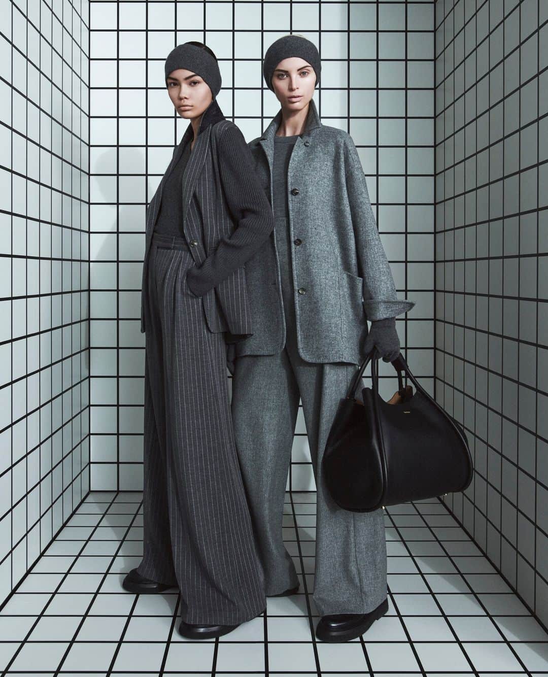 マックスマーラのインスタグラム：「Winter wishlist. Explore the matching #MaxMaraFW23 wool and cashmere shirts and pants for a color coordinated look. Discover more at the link in bio. #MaxMara」